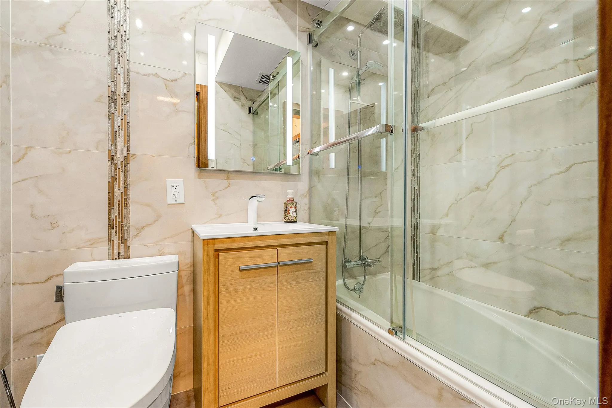 99-32 66th Road, New York, NY, 3 Bedrooms Bedrooms, 8 Rooms Rooms,2 BathroomsBathrooms,Residential,For Rent,66th,0,1046250 99-32 66th Road, New York, NY, 3 Bedrooms Bedrooms, 8 Rooms Rooms,2 BathroomsBathrooms,Residential,For Rent,66th,0,1046250