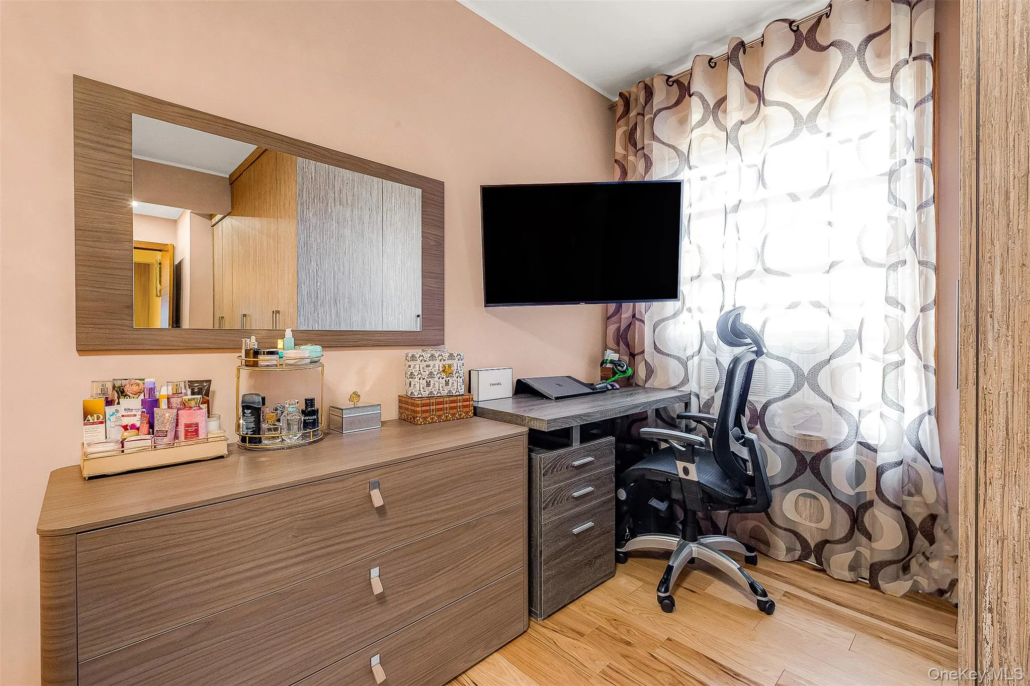 99-32 66th Road, New York, NY, 3 Bedrooms Bedrooms, 8 Rooms Rooms,2 BathroomsBathrooms,Residential,For Rent,66th,0,1046250 99-32 66th Road, New York, NY, 3 Bedrooms Bedrooms, 8 Rooms Rooms,2 BathroomsBathrooms,Residential,For Rent,66th,0,1046250