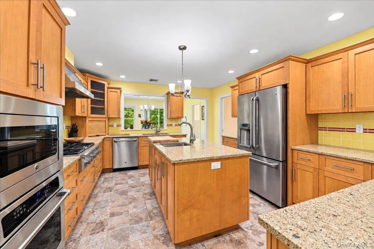 3740 Eleanor Drive, Yorktown, NY, 3 Bedrooms Bedrooms, 7 Rooms Rooms,2 BathroomsBathrooms,Residential,For Rent,Eleanor,0,1046254 3740 Eleanor Drive, Yorktown, NY, 3 Bedrooms Bedrooms, 7 Rooms Rooms,2 BathroomsBathrooms,Residential,For Rent,Eleanor,0,1046254