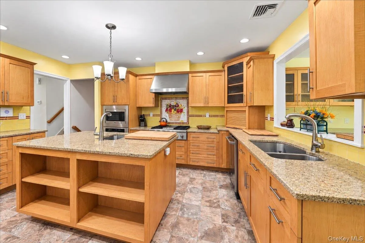 3740 Eleanor Drive, Yorktown, NY, 3 Bedrooms Bedrooms, 7 Rooms Rooms,2 BathroomsBathrooms,Residential,For Rent,Eleanor,0,1046254 3740 Eleanor Drive, Yorktown, NY, 3 Bedrooms Bedrooms, 7 Rooms Rooms,2 BathroomsBathrooms,Residential,For Rent,Eleanor,0,1046254