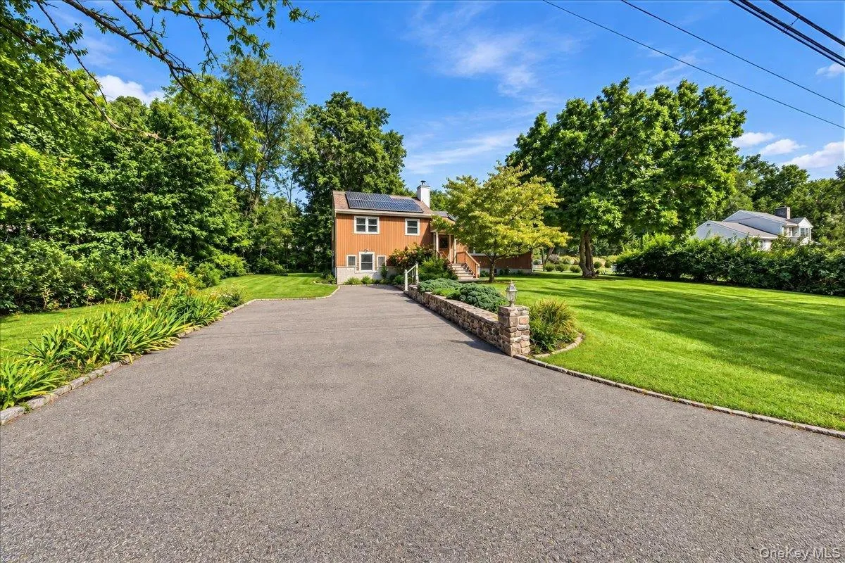 3740 Eleanor Drive, Yorktown, NY, 3 Bedrooms Bedrooms, 7 Rooms Rooms,2 BathroomsBathrooms,Residential,For Rent,Eleanor,0,1046254 3740 Eleanor Drive, Yorktown, NY, 3 Bedrooms Bedrooms, 7 Rooms Rooms,2 BathroomsBathrooms,Residential,For Rent,Eleanor,0,1046254