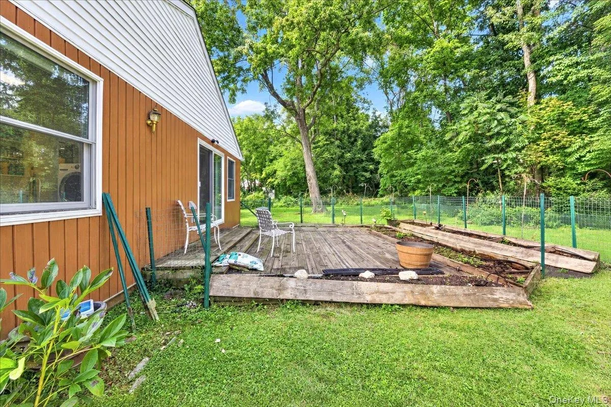 3740 Eleanor Drive, Yorktown, NY, 3 Bedrooms Bedrooms, 7 Rooms Rooms,2 BathroomsBathrooms,Residential,For Rent,Eleanor,0,1046254 3740 Eleanor Drive, Yorktown, NY, 3 Bedrooms Bedrooms, 7 Rooms Rooms,2 BathroomsBathrooms,Residential,For Rent,Eleanor,0,1046254