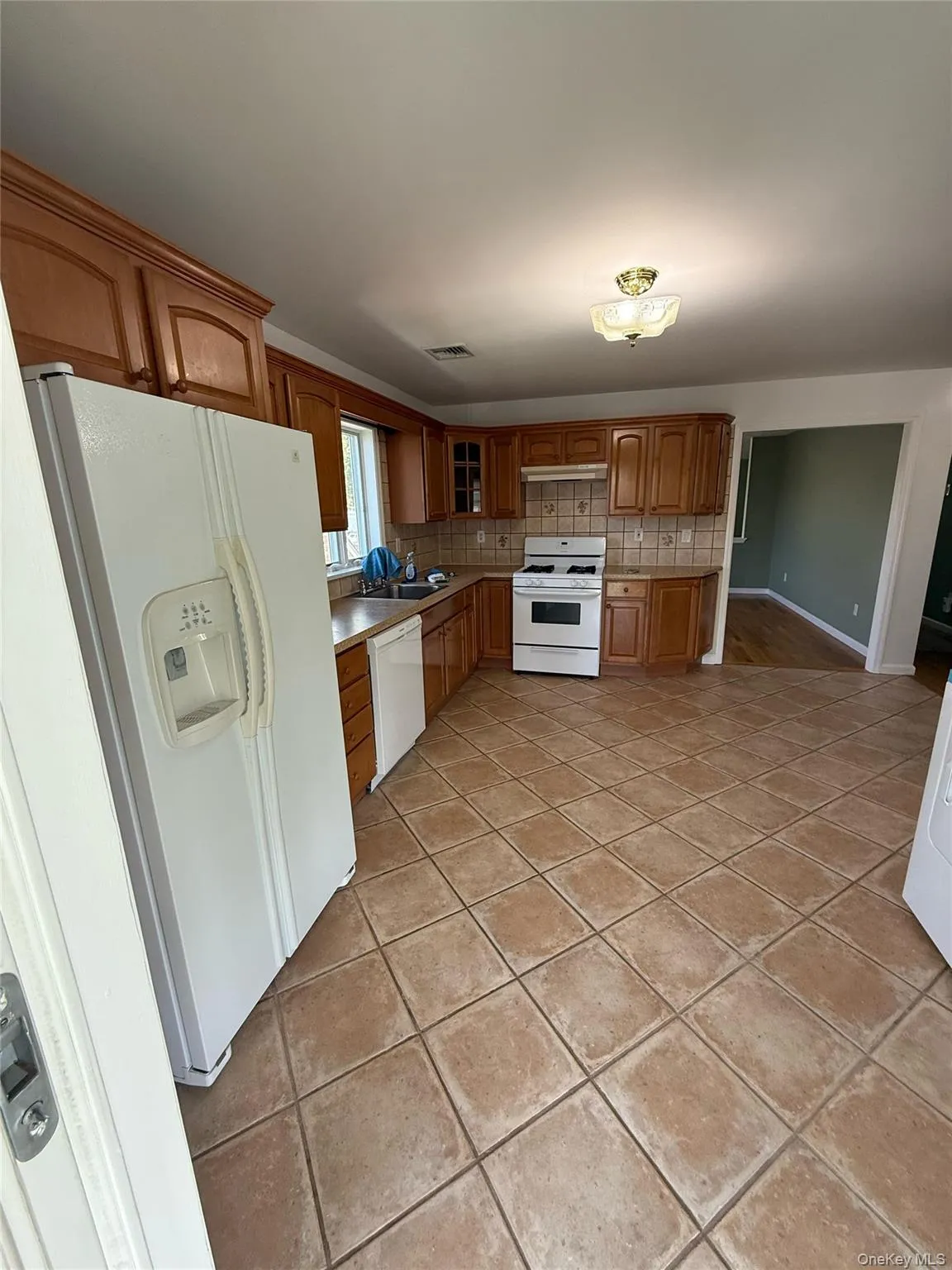 103 Clunie Avenue, Yonkers, NY, 3 Bedrooms Bedrooms, 6 Rooms Rooms,2 BathroomsBathrooms,Residential Lease,For Rent,Clunie,0,1046258 103 Clunie Avenue, Yonkers, NY, 3 Bedrooms Bedrooms, 6 Rooms Rooms,2 BathroomsBathrooms,Residential Lease,For Rent,Clunie,0,1046258