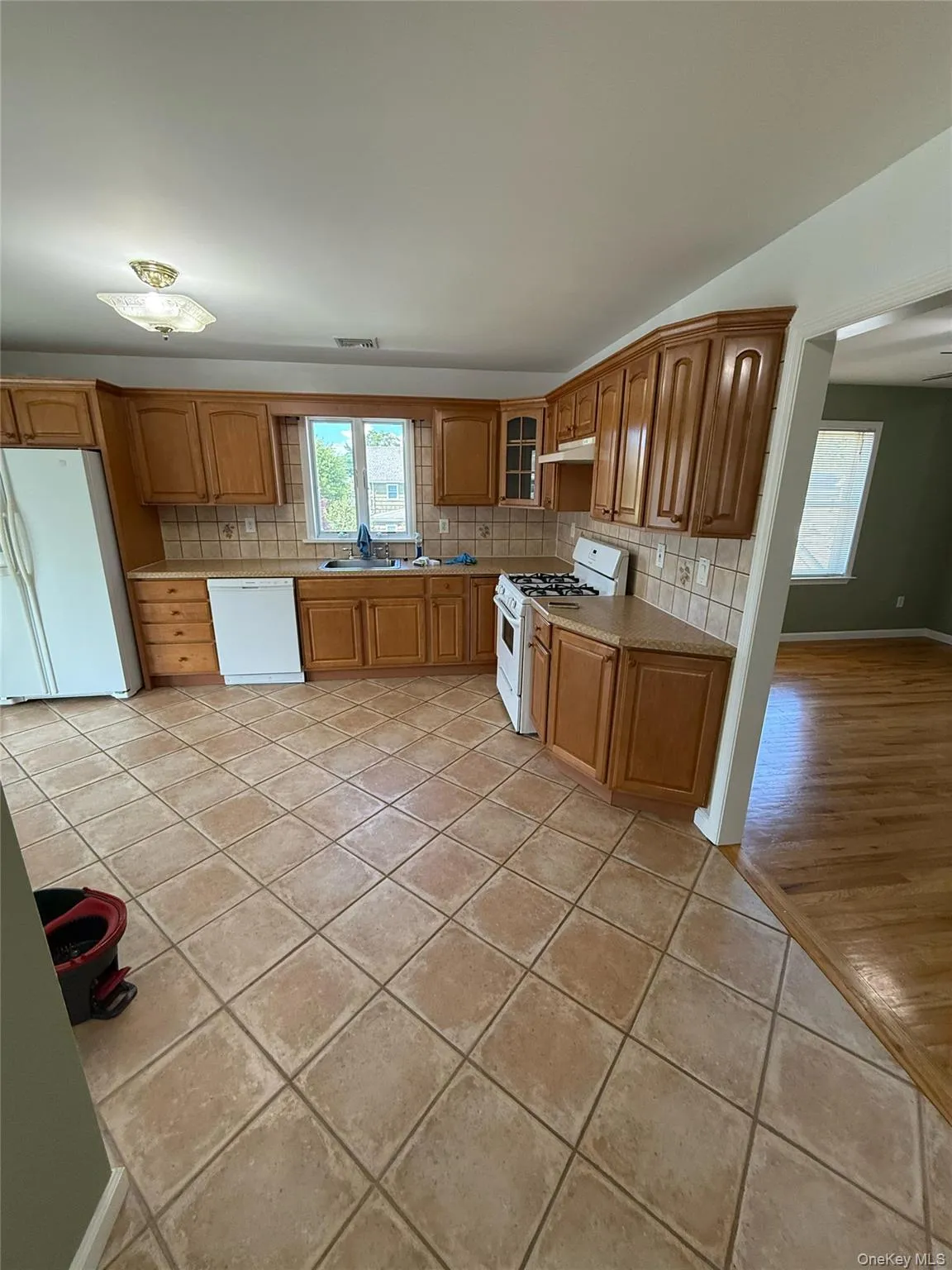 103 Clunie Avenue, Yonkers, NY, 3 Bedrooms Bedrooms, 6 Rooms Rooms,2 BathroomsBathrooms,Residential Lease,For Rent,Clunie,0,1046258 103 Clunie Avenue, Yonkers, NY, 3 Bedrooms Bedrooms, 6 Rooms Rooms,2 BathroomsBathrooms,Residential Lease,For Rent,Clunie,0,1046258