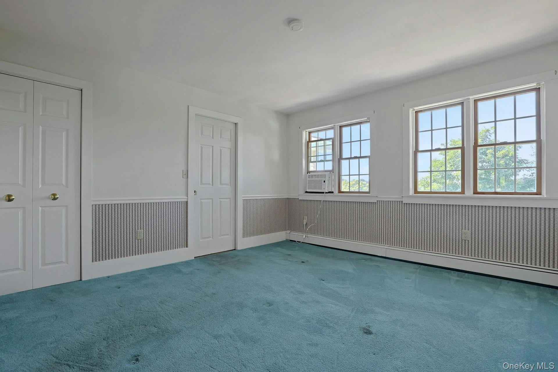 Spacious, Light and Bright Spacious, Light and Bright
