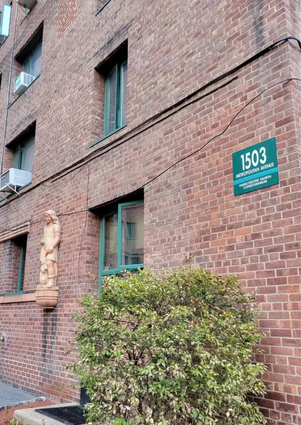1503 Metropolitan Avenue, New York, NY, 1 Bedroom Bedrooms, 3 Rooms Rooms,1 BathroomBathrooms,Residential,For Rent,Metropolitan,0,1046266 1503 Metropolitan Avenue, New York, NY, 1 Bedroom Bedrooms, 3 Rooms Rooms,1 BathroomBathrooms,Residential,For Rent,Metropolitan,0,1046266