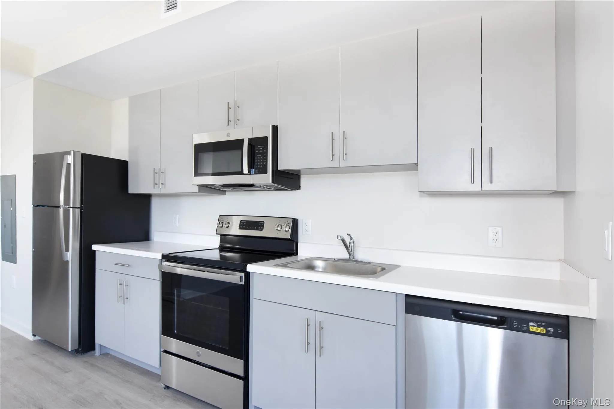 56 Prospect Street, Yonkers, NY, 2 Bedrooms Bedrooms, 4 Rooms Rooms,1 BathroomBathrooms,Residential Lease,For Rent,Prospect,0,1046267 56 Prospect Street, Yonkers, NY, 2 Bedrooms Bedrooms, 4 Rooms Rooms,1 BathroomBathrooms,Residential Lease,For Rent,Prospect,0,1046267