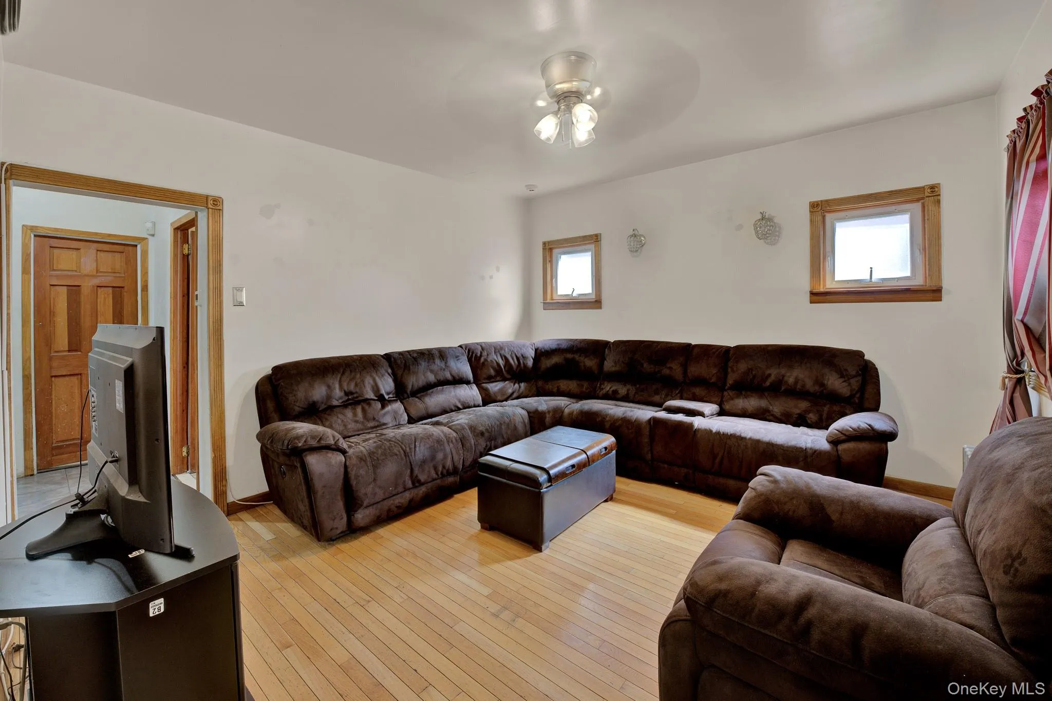 124-19 193rd Street, New York, NY, 4 Bedrooms Bedrooms, 8 Rooms Rooms,2 BathroomsBathrooms,Residential,For Rent,193rd,0,1046275 124-19 193rd Street, New York, NY, 4 Bedrooms Bedrooms, 8 Rooms Rooms,2 BathroomsBathrooms,Residential,For Rent,193rd,0,1046275