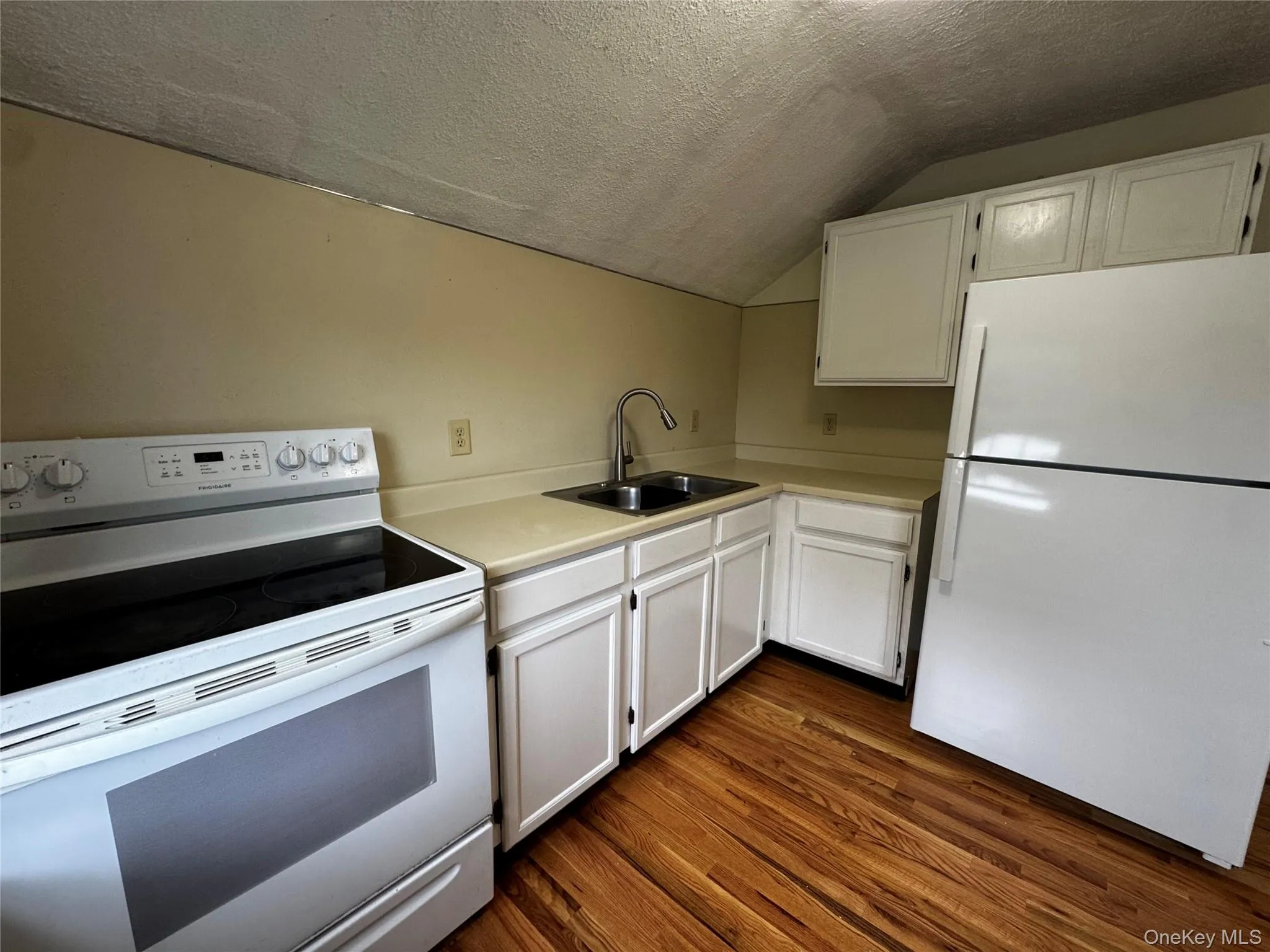 205 Union Street, Montgomery, NY, 2 Bedroom Bedrooms, 5 Room Rooms,1 BathroomBathrooms,Residential Lease,For Rent,Union,0,1046281 205 Union Street, Montgomery, NY, 2 Bedroom Bedrooms, 5 Room Rooms,1 BathroomBathrooms,Residential Lease,For Rent,Union,0,1046281