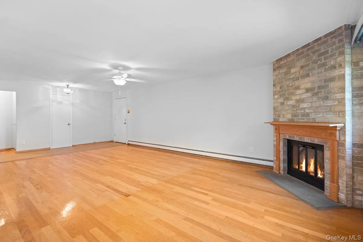 89 Broadway, White Plains, NY, 2 Bedrooms Bedrooms, 6 Rooms Rooms,2 BathroomsBathrooms,Residential,For Rent,Broadway,0,1046282 89 Broadway, White Plains, NY, 2 Bedrooms Bedrooms, 6 Rooms Rooms,2 BathroomsBathrooms,Residential,For Rent,Broadway,0,1046282