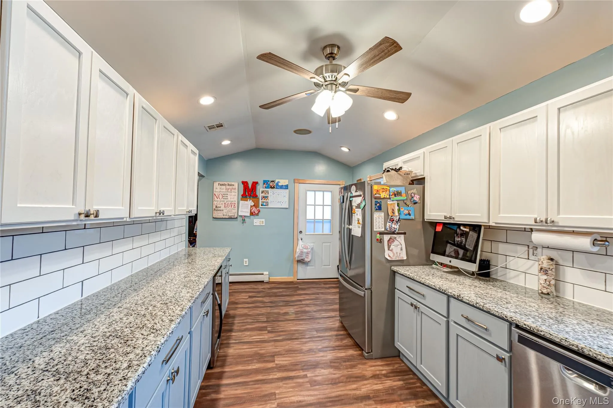 86 Hulse Avenue, Riverhead, NY, 3 Bedrooms Bedrooms, 6 Rooms Rooms,2 BathroomsBathrooms,Residential,For Rent,Hulse,0,1046283 86 Hulse Avenue, Riverhead, NY, 3 Bedrooms Bedrooms, 6 Rooms Rooms,2 BathroomsBathrooms,Residential,For Rent,Hulse,0,1046283