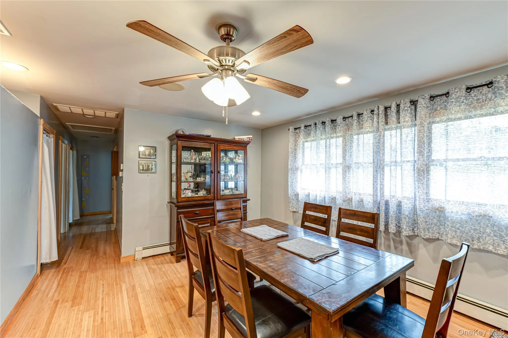 86 Hulse Avenue, Riverhead, NY, 3 Bedrooms Bedrooms, 6 Rooms Rooms,2 BathroomsBathrooms,Residential,For Rent,Hulse,0,1046283 86 Hulse Avenue, Riverhead, NY, 3 Bedrooms Bedrooms, 6 Rooms Rooms,2 BathroomsBathrooms,Residential,For Rent,Hulse,0,1046283