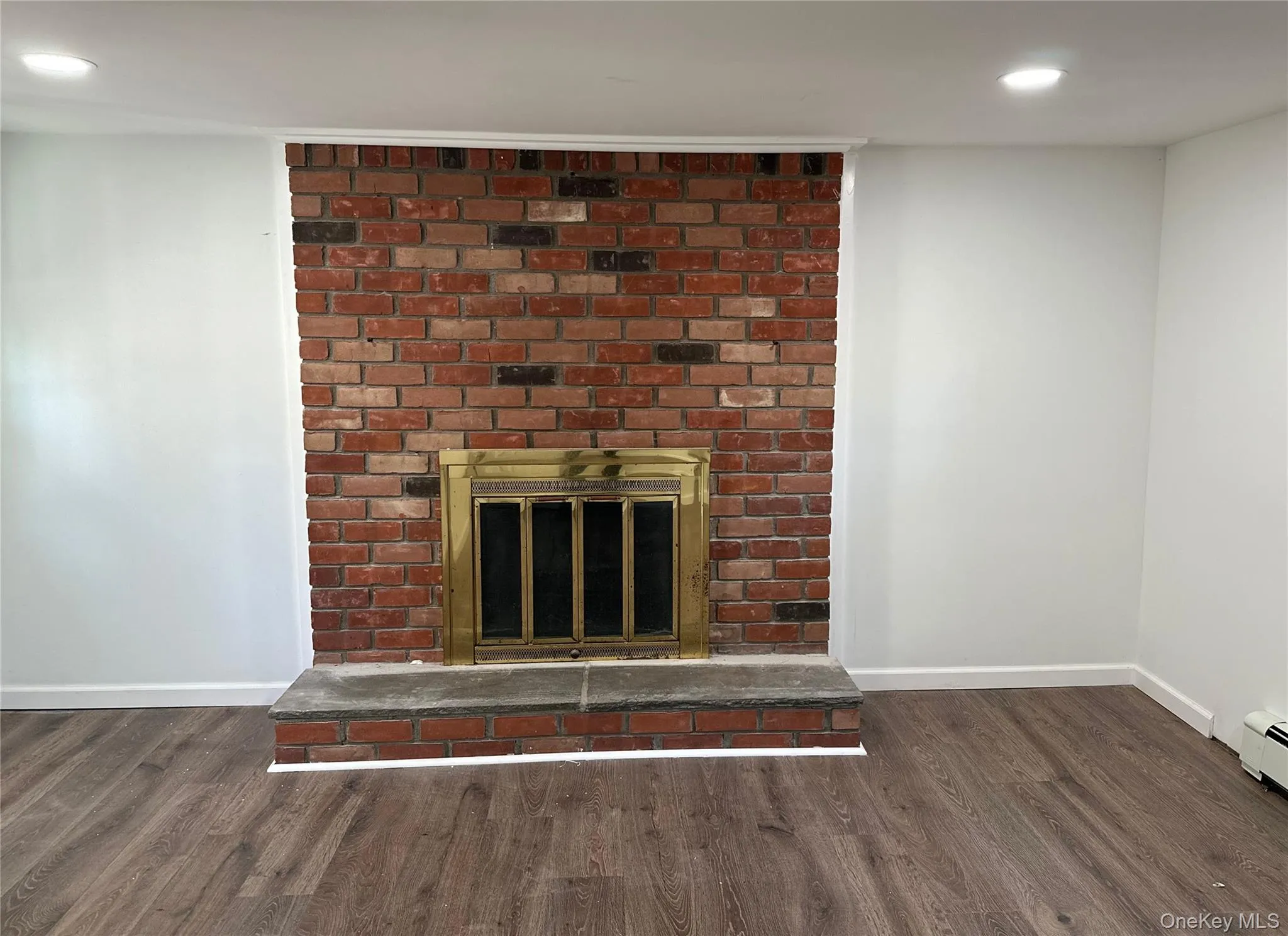 10 Barclay Road, Brookhaven, NY, 3 Bedrooms Bedrooms, 5 Rooms Rooms,1 BathroomBathrooms,Residential,For Rent,Barclay,0,1046286 10 Barclay Road, Brookhaven, NY, 3 Bedrooms Bedrooms, 5 Rooms Rooms,1 BathroomBathrooms,Residential,For Rent,Barclay,0,1046286