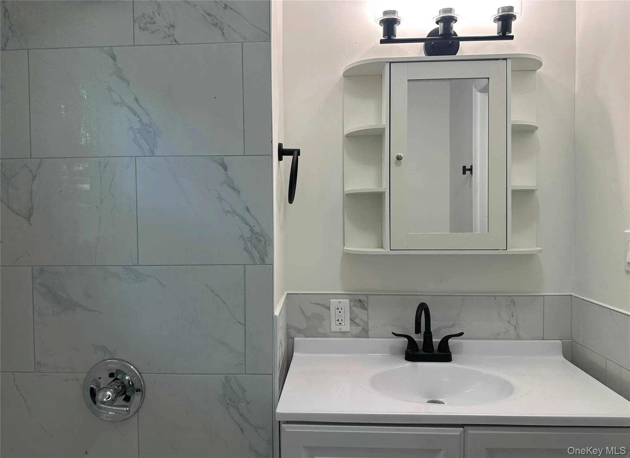Brand new full bathroom Brand new full bathroom