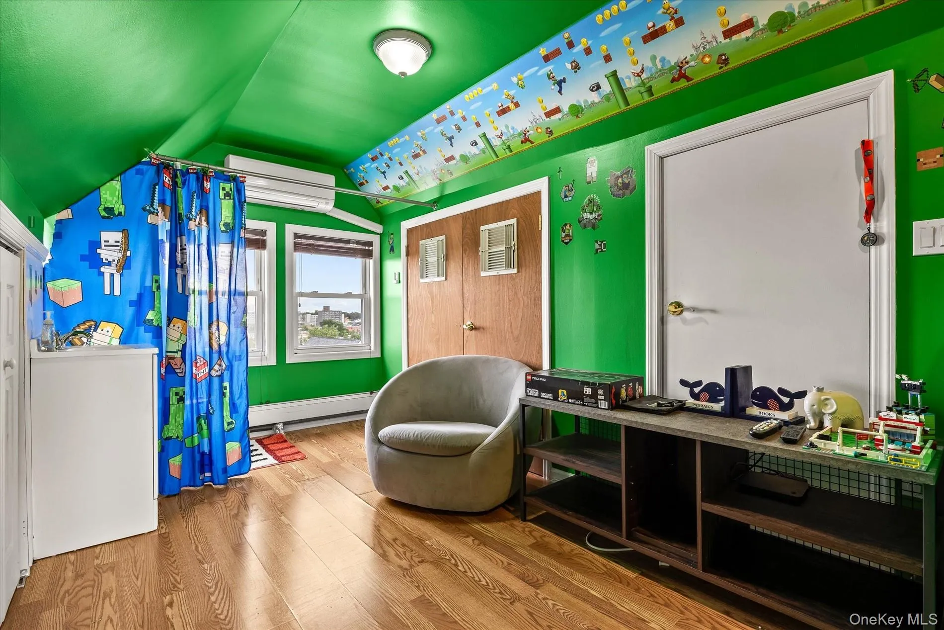 6731 52nd Road, New York, NY, 4 Bedrooms Bedrooms, 9 Rooms Rooms,2 BathroomsBathrooms,Residential,For Rent,52nd,0,1046289 6731 52nd Road, New York, NY, 4 Bedrooms Bedrooms, 9 Rooms Rooms,2 BathroomsBathrooms,Residential,For Rent,52nd,0,1046289