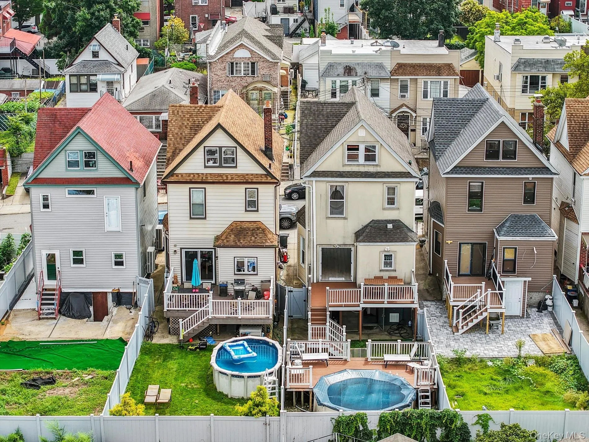 6731 52nd Road, New York, NY, 4 Bedrooms Bedrooms, 9 Rooms Rooms,2 BathroomsBathrooms,Residential,For Rent,52nd,0,1046289 6731 52nd Road, New York, NY, 4 Bedrooms Bedrooms, 9 Rooms Rooms,2 BathroomsBathrooms,Residential,For Rent,52nd,0,1046289
