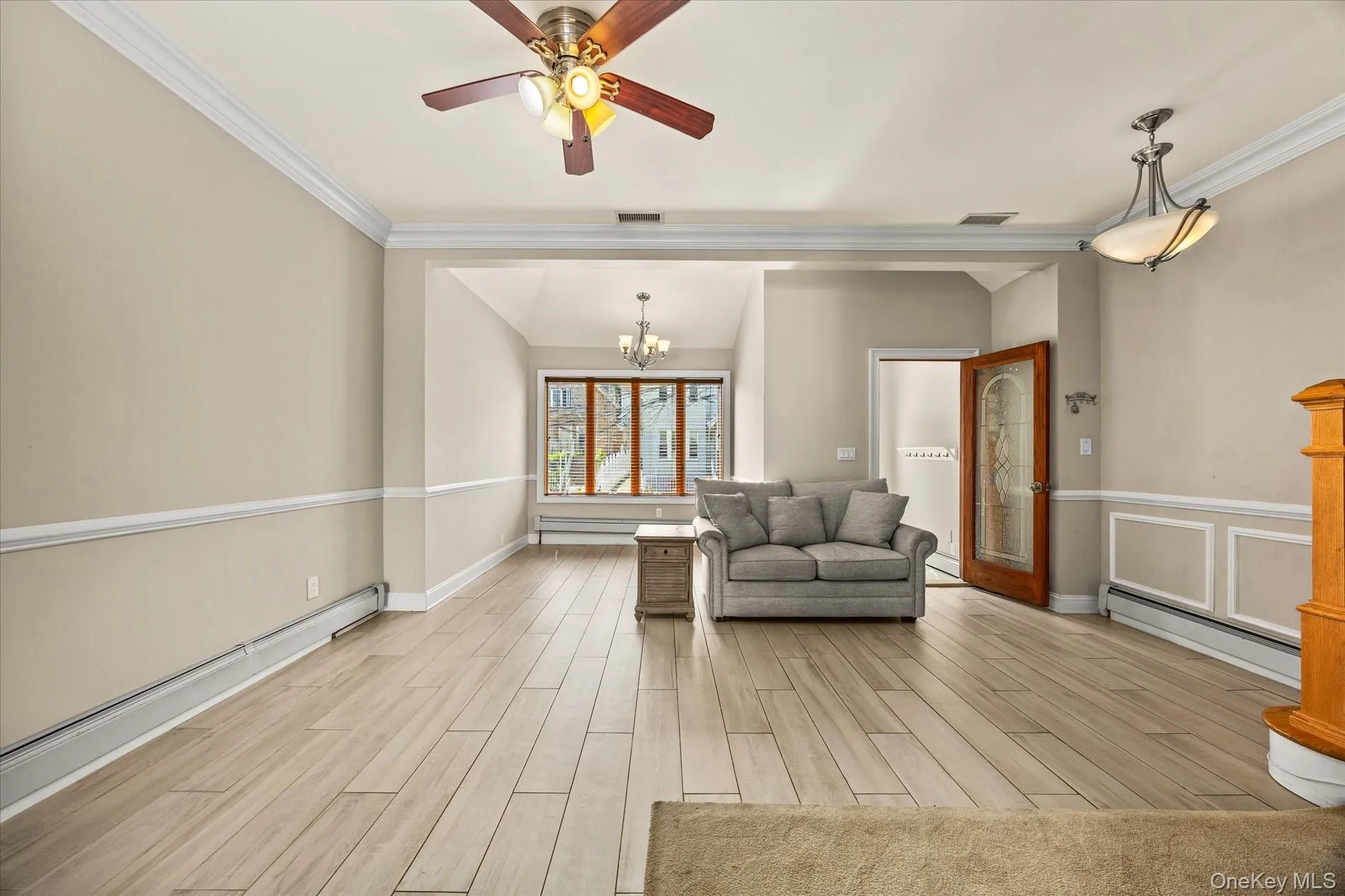 6731 52nd Road, New York, NY, 4 Bedrooms Bedrooms, 9 Rooms Rooms,2 BathroomsBathrooms,Residential,For Rent,52nd,0,1046289 6731 52nd Road, New York, NY, 4 Bedrooms Bedrooms, 9 Rooms Rooms,2 BathroomsBathrooms,Residential,For Rent,52nd,0,1046289