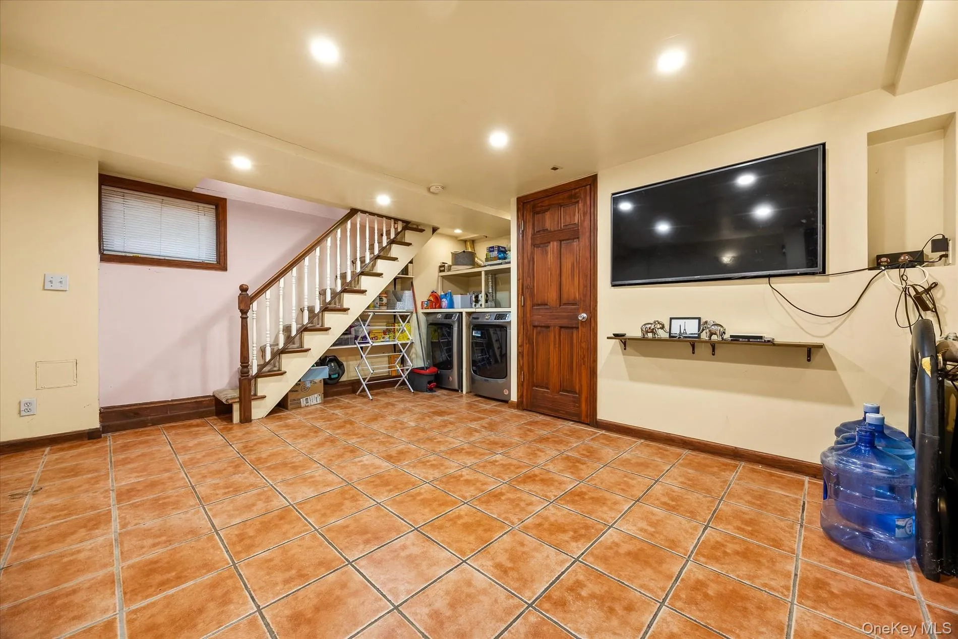 6731 52nd Road, New York, NY, 4 Bedrooms Bedrooms, 9 Rooms Rooms,2 BathroomsBathrooms,Residential,For Rent,52nd,0,1046289 6731 52nd Road, New York, NY, 4 Bedrooms Bedrooms, 9 Rooms Rooms,2 BathroomsBathrooms,Residential,For Rent,52nd,0,1046289