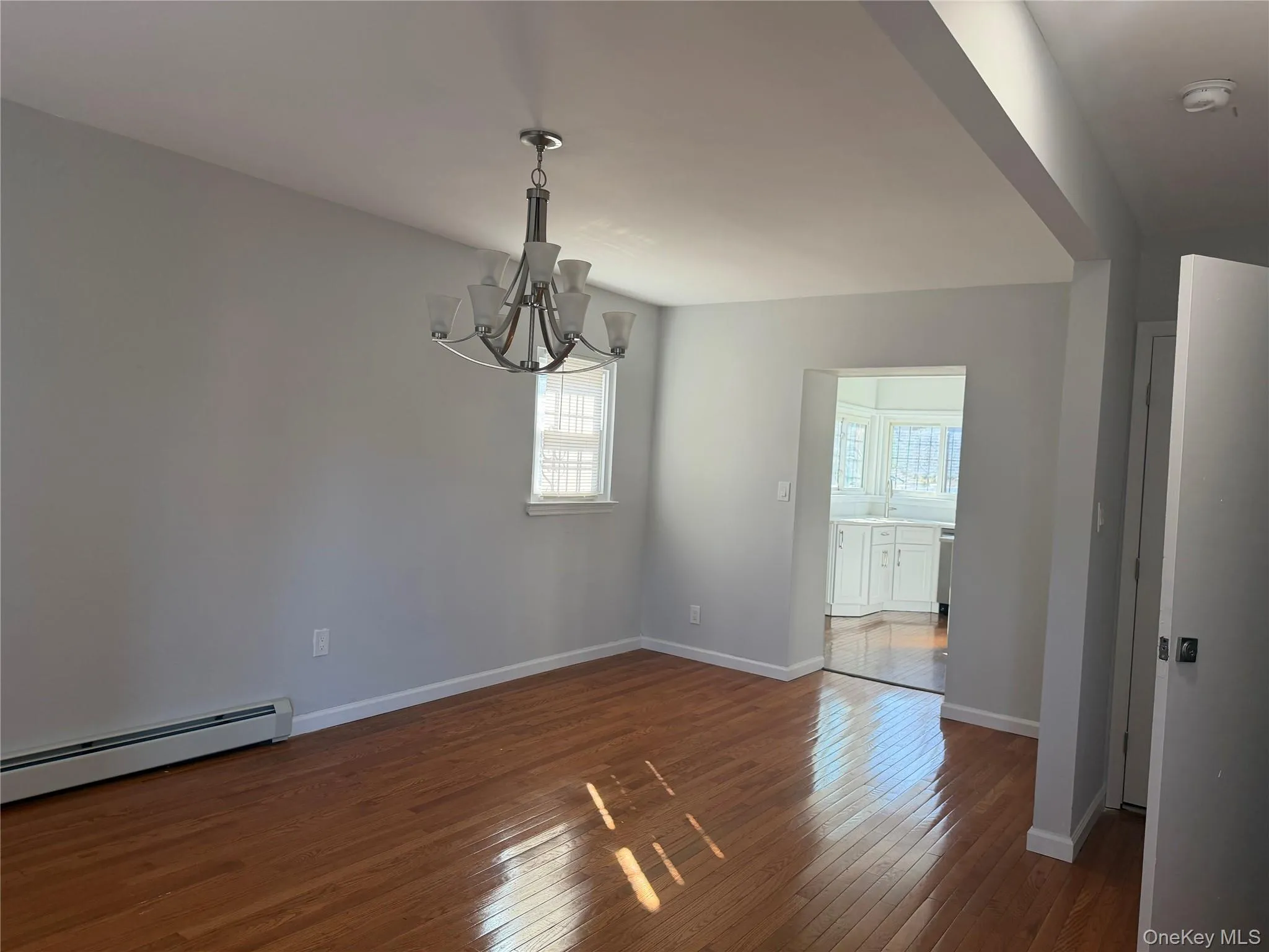 12908 Francis Lewis Boulevard, New York, NY, 3 Bedroom Bedrooms, 6 Room Rooms,1 BathroomBathrooms,Residential Lease,For Rent,Francis Lewis,0,1046292 12908 Francis Lewis Boulevard, New York, NY, 3 Bedroom Bedrooms, 6 Room Rooms,1 BathroomBathrooms,Residential Lease,For Rent,Francis Lewis,0,1046292