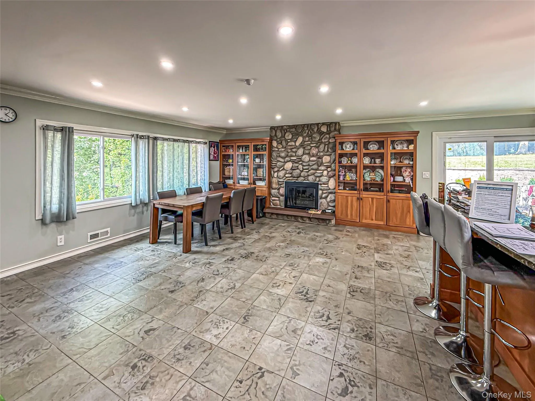 29 Hillside Lane, Oyster Bay, NY, 3 Bedrooms Bedrooms, 8 Rooms Rooms,3 BathroomsBathrooms,Residential,For Rent,Hillside,0,1046295 29 Hillside Lane, Oyster Bay, NY, 3 Bedrooms Bedrooms, 8 Rooms Rooms,3 BathroomsBathrooms,Residential,For Rent,Hillside,0,1046295