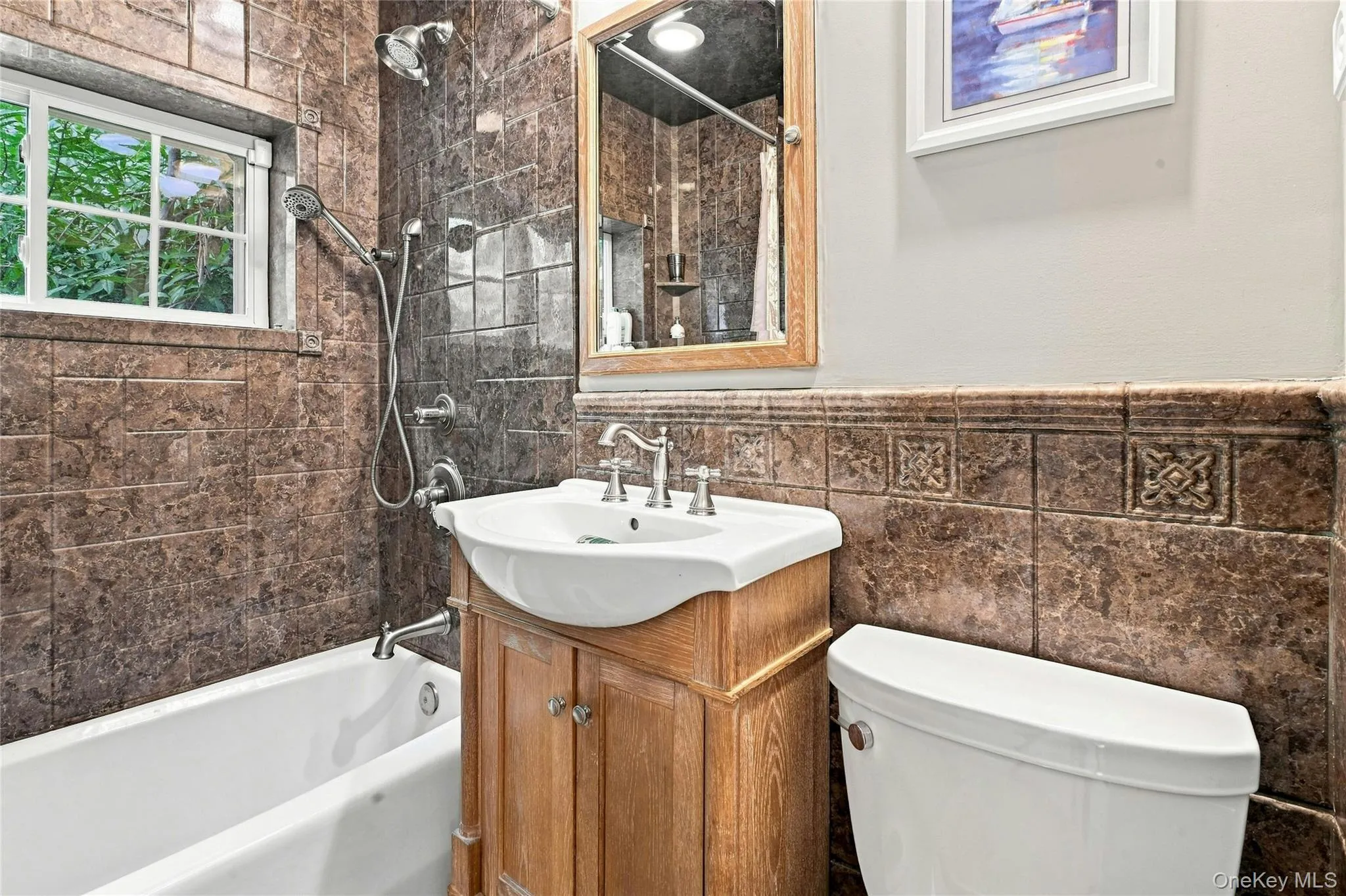 Full Bathroom Full Bathroom