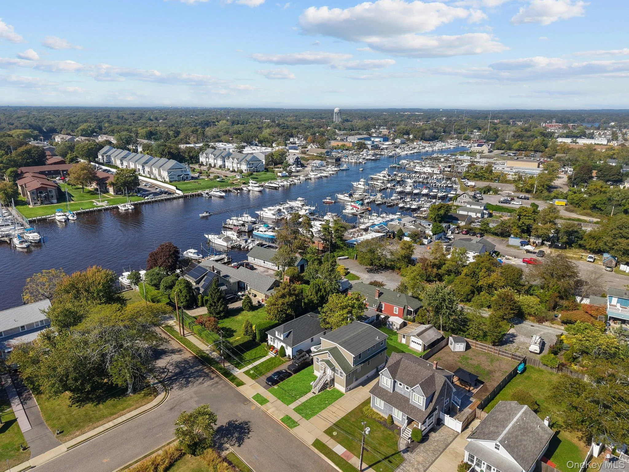 109 Laurel Street, Brookhaven, NY, 5 Bedrooms Bedrooms, 10 Rooms Rooms,2 BathroomsBathrooms,Residential,For Rent,Laurel,0,1046309 109 Laurel Street, Brookhaven, NY, 5 Bedrooms Bedrooms, 10 Rooms Rooms,2 BathroomsBathrooms,Residential,For Rent,Laurel,0,1046309