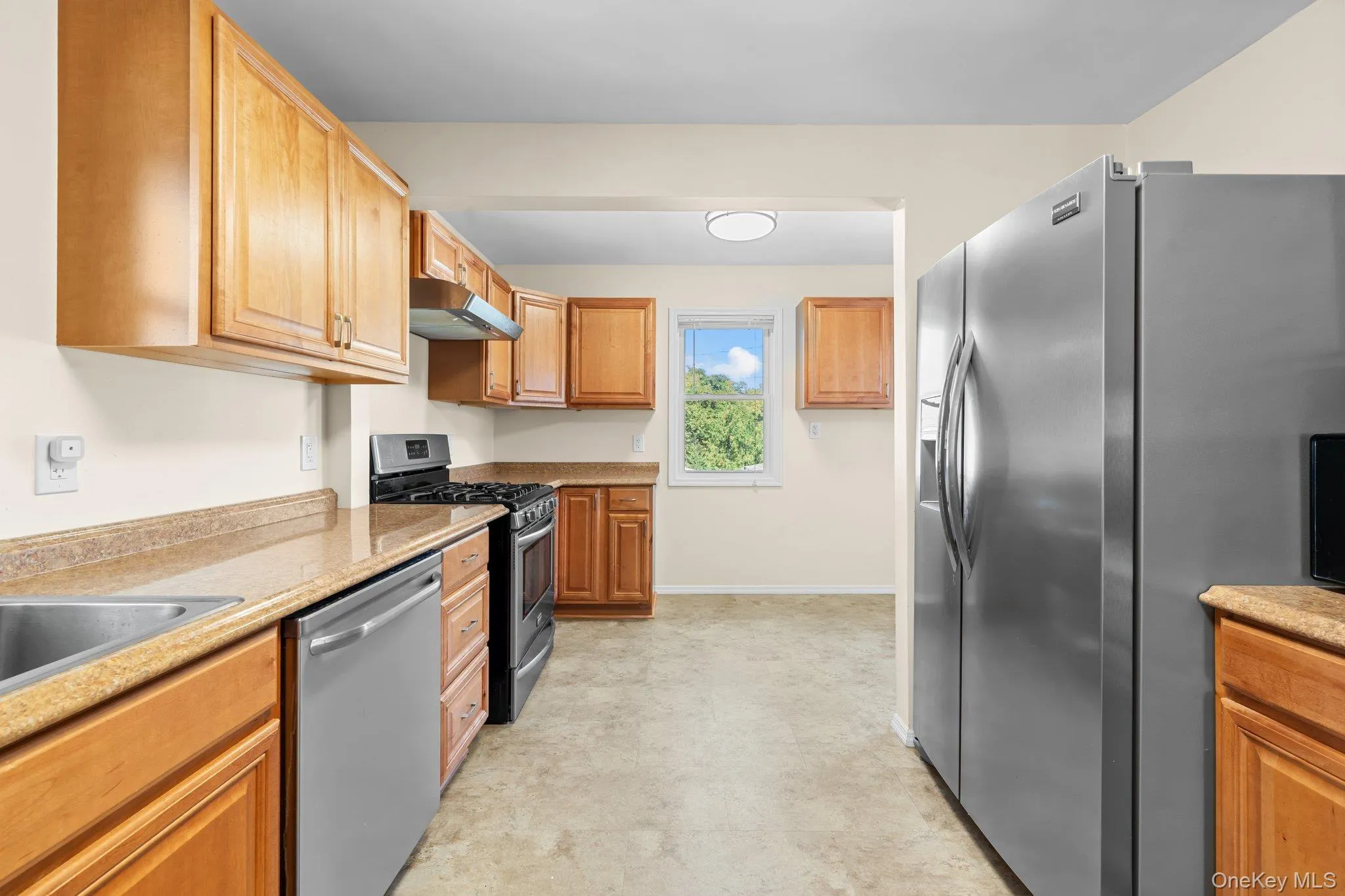 109 Laurel Street, Brookhaven, NY, 5 Bedrooms Bedrooms, 10 Rooms Rooms,2 BathroomsBathrooms,Residential,For Rent,Laurel,0,1046309 109 Laurel Street, Brookhaven, NY, 5 Bedrooms Bedrooms, 10 Rooms Rooms,2 BathroomsBathrooms,Residential,For Rent,Laurel,0,1046309