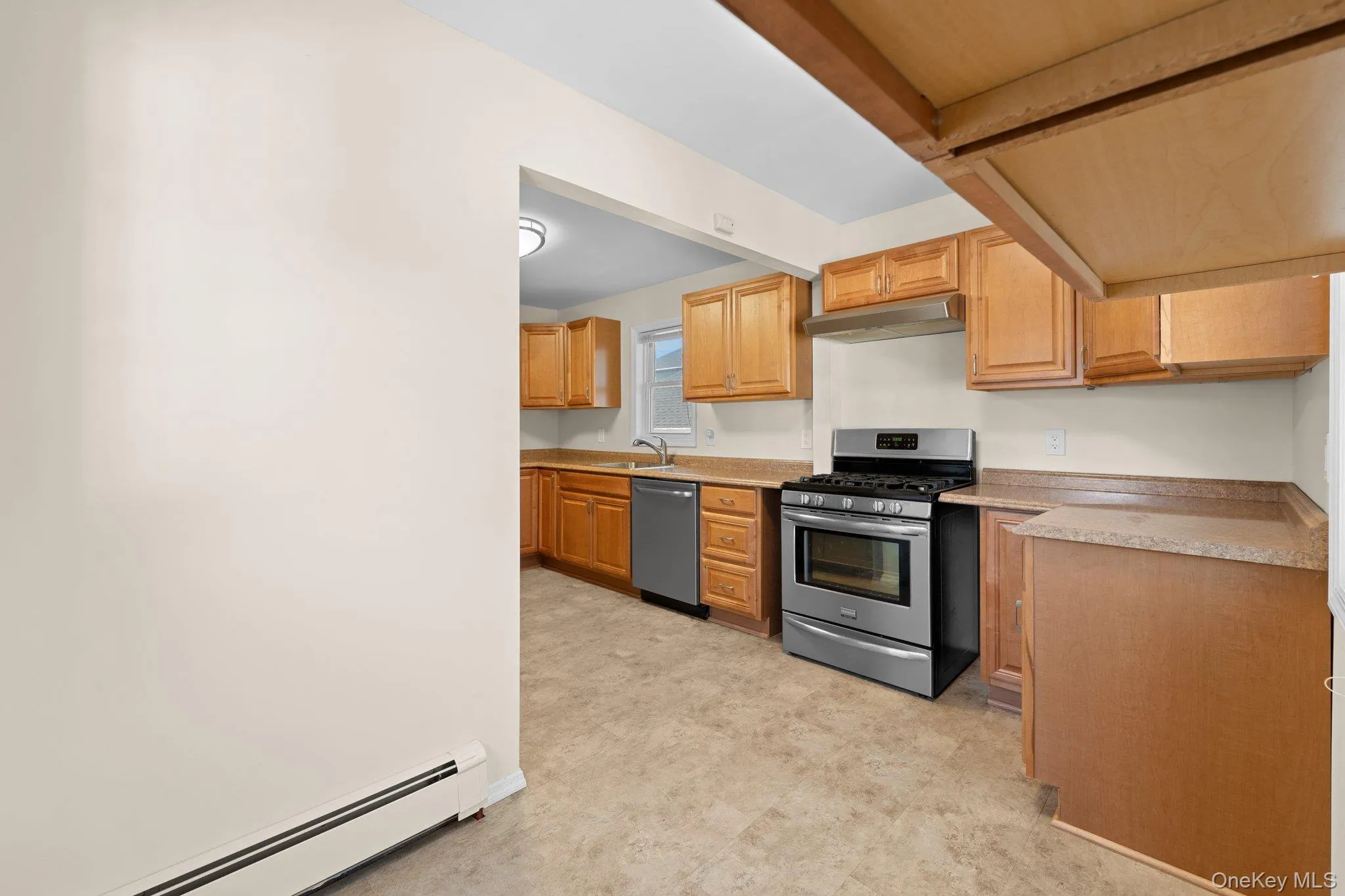 109 Laurel Street, Brookhaven, NY, 5 Bedrooms Bedrooms, 10 Rooms Rooms,2 BathroomsBathrooms,Residential,For Rent,Laurel,0,1046309 109 Laurel Street, Brookhaven, NY, 5 Bedrooms Bedrooms, 10 Rooms Rooms,2 BathroomsBathrooms,Residential,For Rent,Laurel,0,1046309