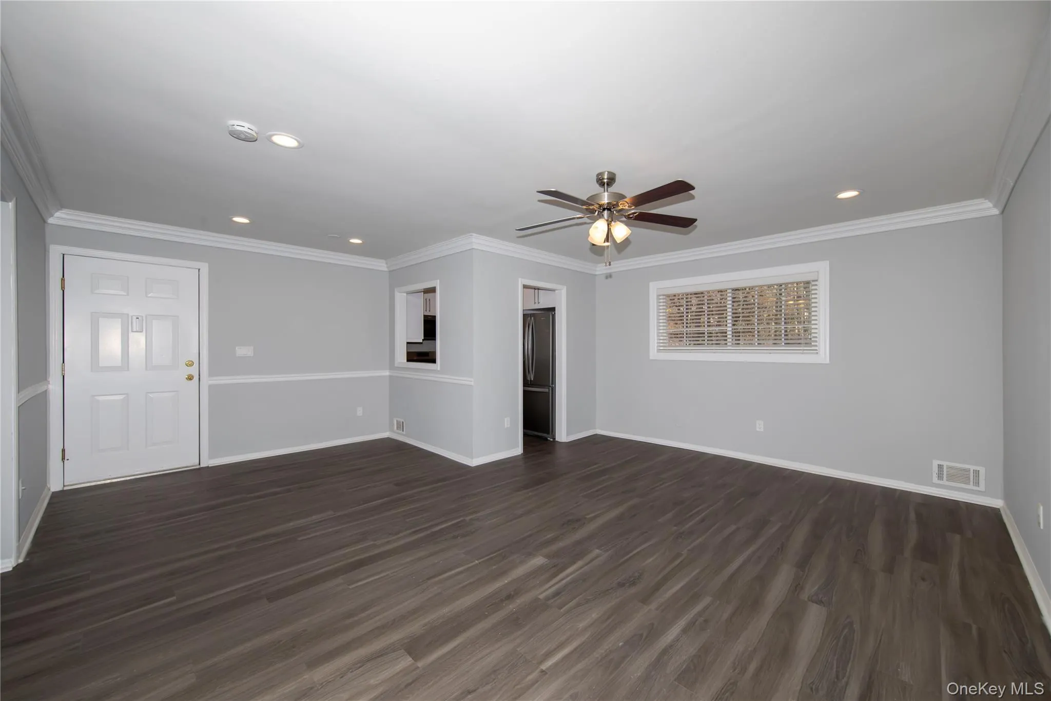 1-2B Dark Hollow Road, Brookhaven, NY, 2 Bedrooms Bedrooms, 5 Rooms Rooms,1 BathroomBathrooms,Residential Lease,For Rent,Dark Hollow,0,1046318 1-2B Dark Hollow Road, Brookhaven, NY, 2 Bedrooms Bedrooms, 5 Rooms Rooms,1 BathroomBathrooms,Residential Lease,For Rent,Dark Hollow,0,1046318