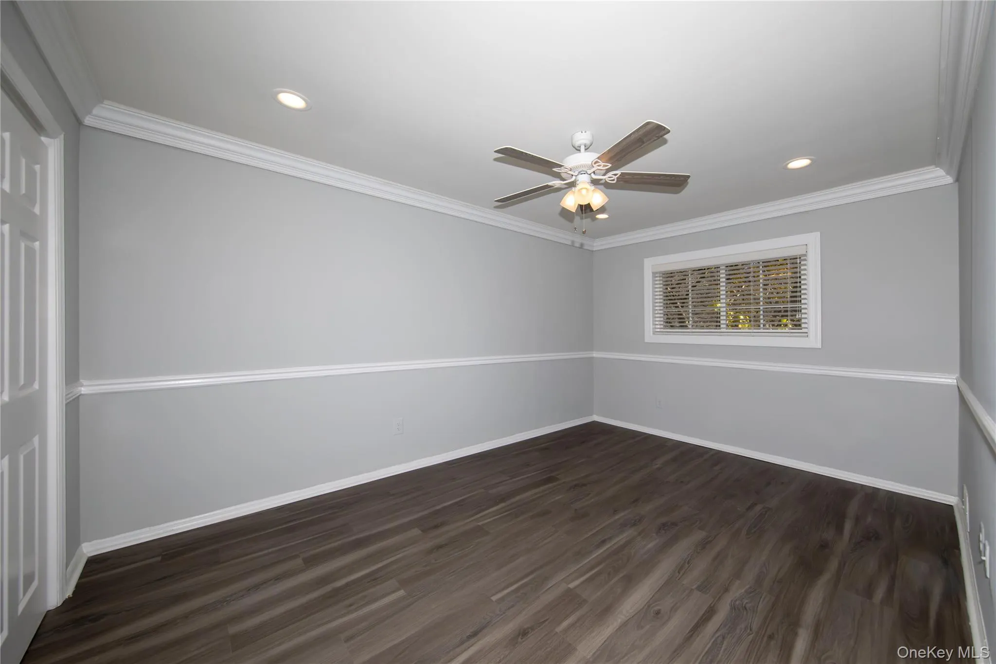 1-2B Dark Hollow Road, Brookhaven, NY, 2 Bedrooms Bedrooms, 5 Rooms Rooms,1 BathroomBathrooms,Residential Lease,For Rent,Dark Hollow,0,1046318 1-2B Dark Hollow Road, Brookhaven, NY, 2 Bedrooms Bedrooms, 5 Rooms Rooms,1 BathroomBathrooms,Residential Lease,For Rent,Dark Hollow,0,1046318