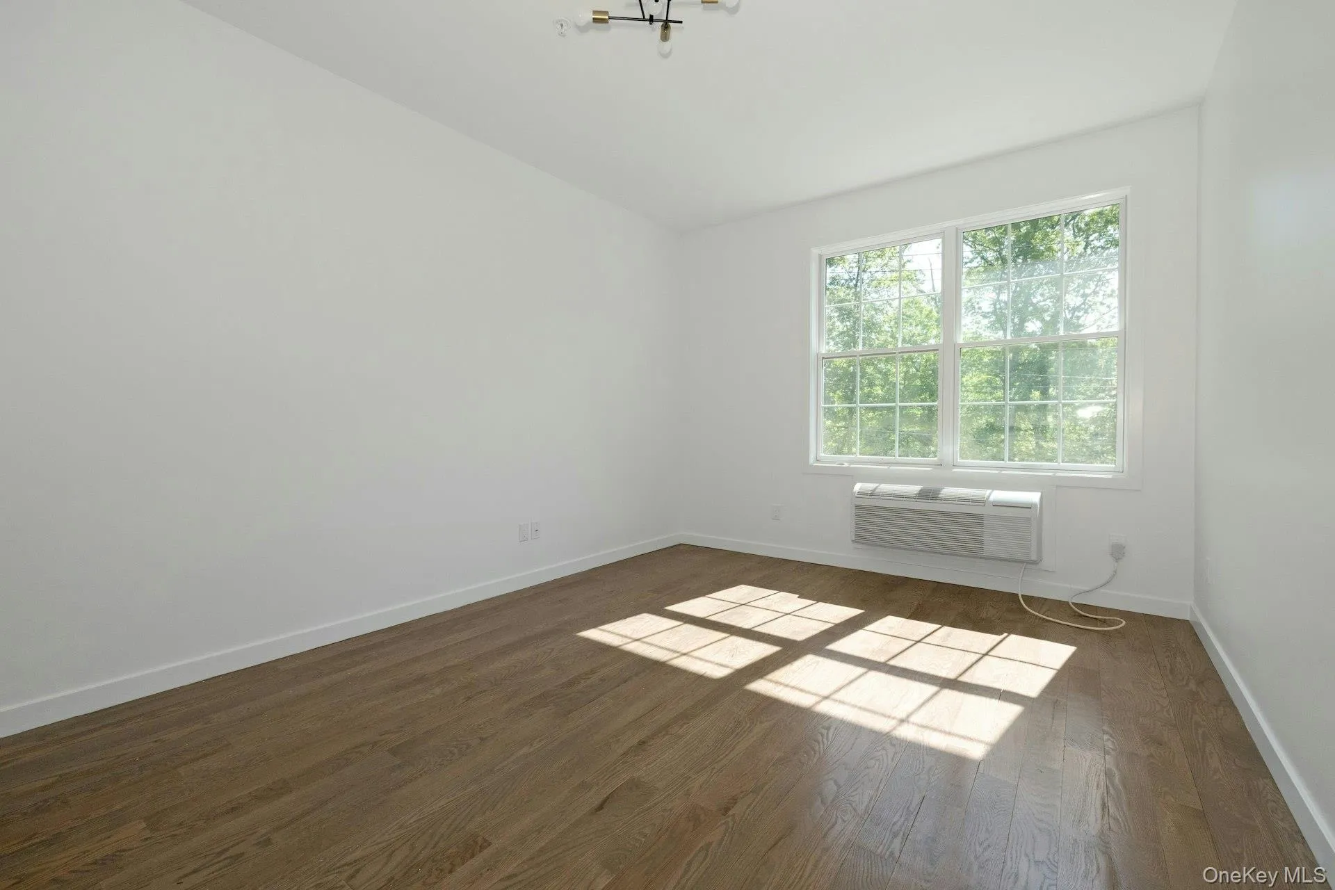 962 Route 9W, Clarkstown, NY, 2 Bedrooms Bedrooms, 4 Rooms Rooms,2 BathroomsBathrooms,Residential Lease,For Rent,Route 9W,0,1046320 962 Route 9W, Clarkstown, NY, 2 Bedrooms Bedrooms, 4 Rooms Rooms,2 BathroomsBathrooms,Residential Lease,For Rent,Route 9W,0,1046320