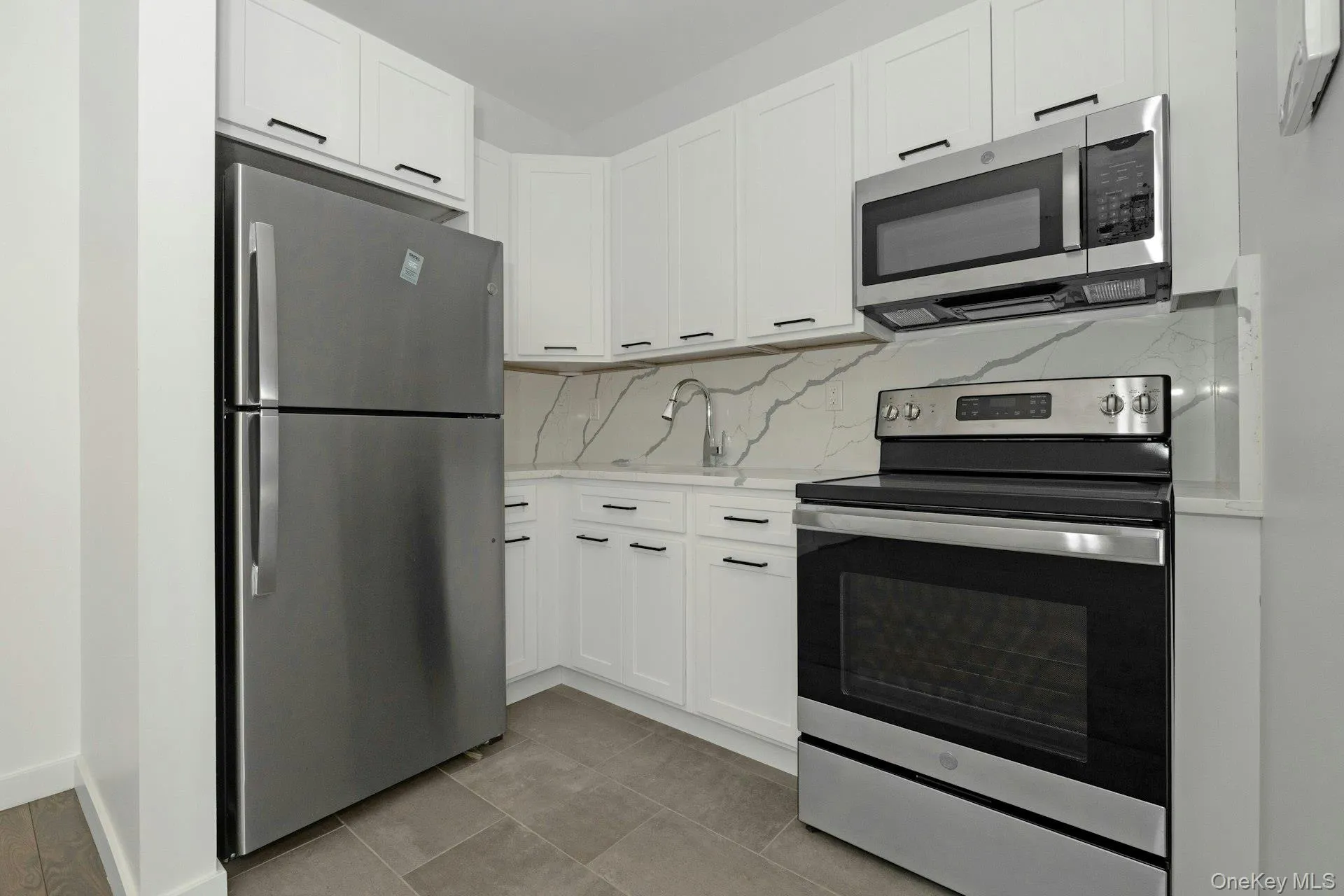 962 Route 9W, Clarkstown, NY, 2 Bedrooms Bedrooms, 4 Rooms Rooms,2 BathroomsBathrooms,Residential Lease,For Rent,Route 9W,0,1046320 962 Route 9W, Clarkstown, NY, 2 Bedrooms Bedrooms, 4 Rooms Rooms,2 BathroomsBathrooms,Residential Lease,For Rent,Route 9W,0,1046320