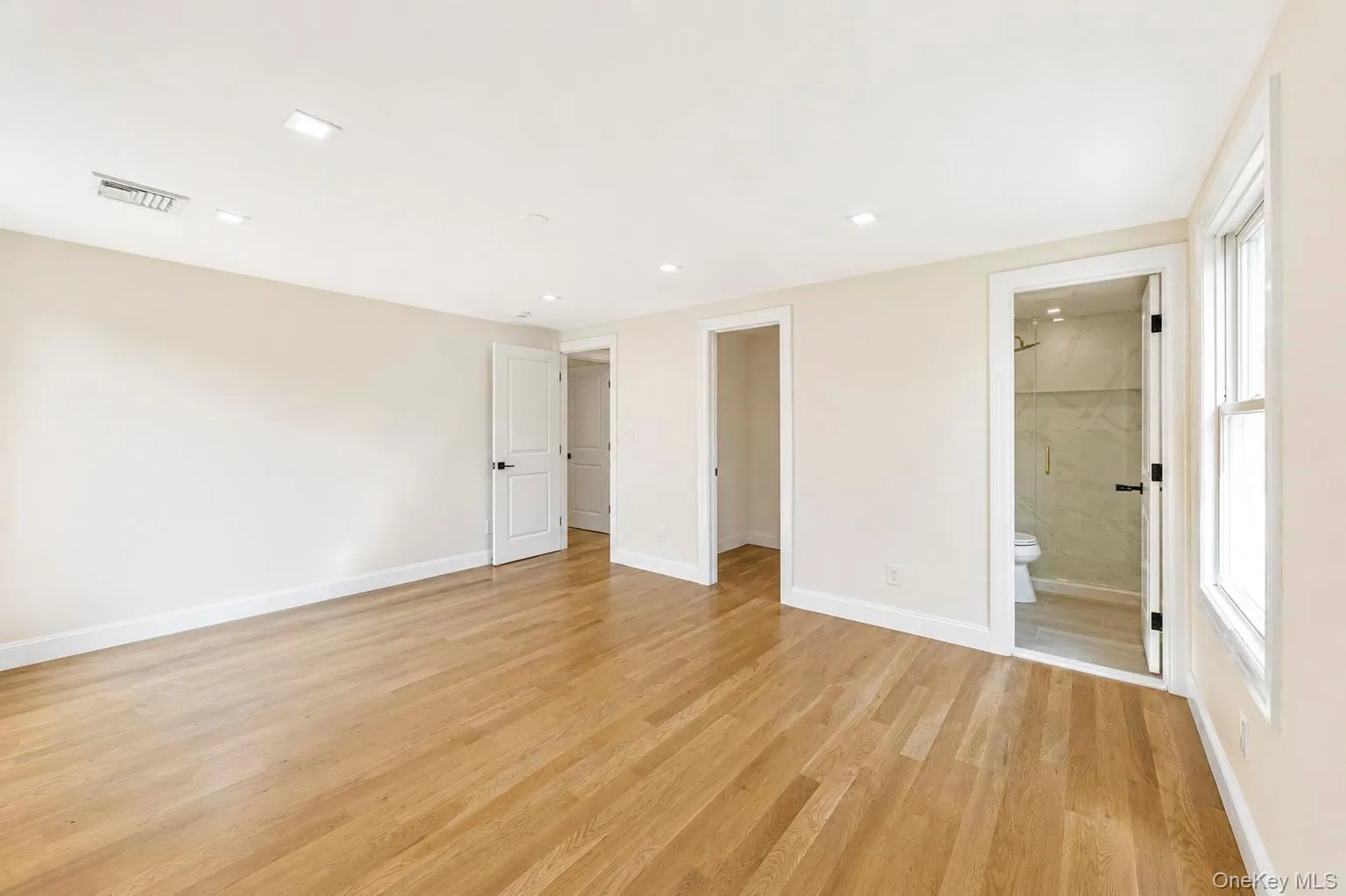 25 Crater Lake Drive, Brookhaven, NY, 4 Bedrooms Bedrooms, 8 Rooms Rooms,2 BathroomsBathrooms,Residential,For Rent,Crater Lake,0,1046323 25 Crater Lake Drive, Brookhaven, NY, 4 Bedrooms Bedrooms, 8 Rooms Rooms,2 BathroomsBathrooms,Residential,For Rent,Crater Lake,0,1046323