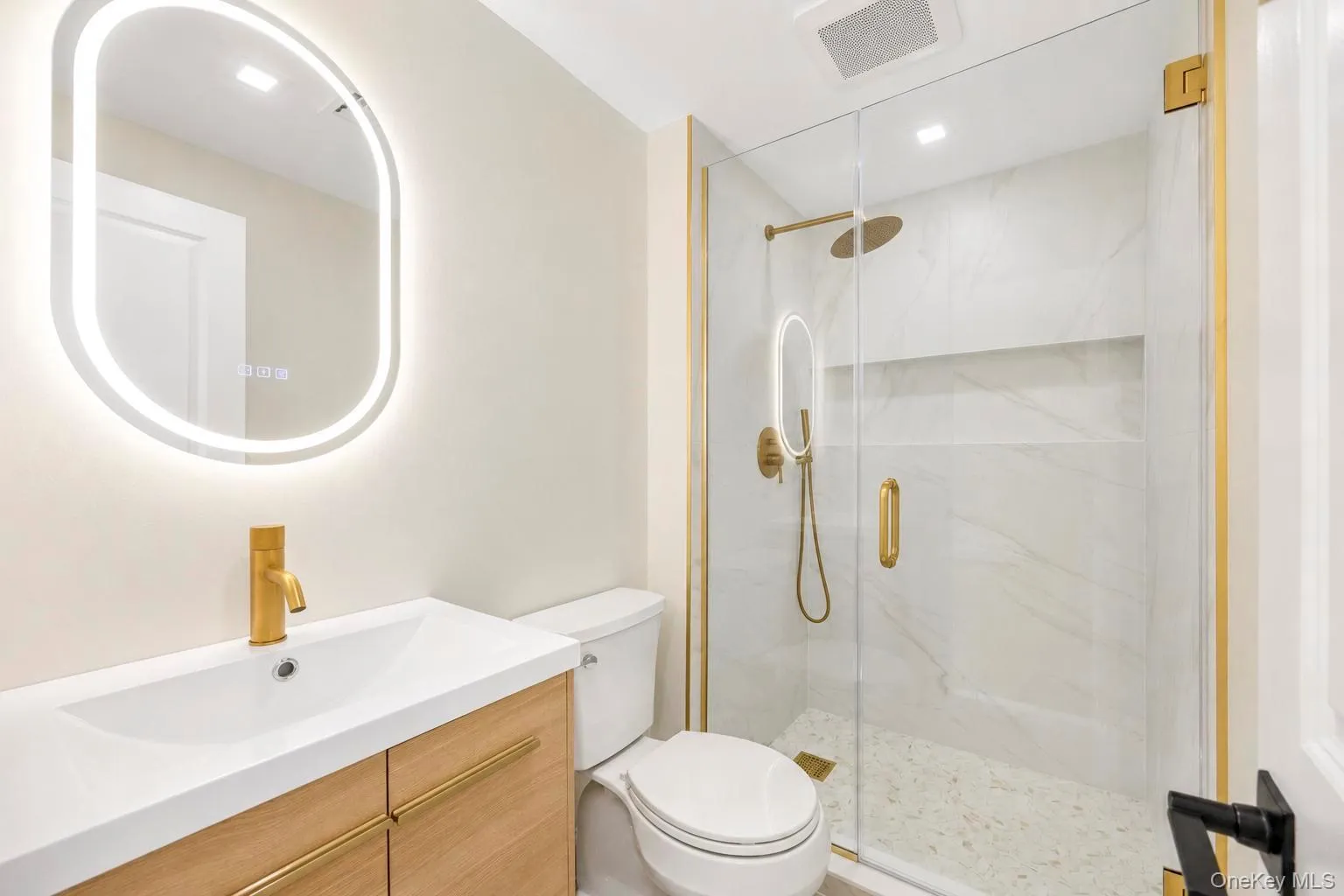 25 Crater Lake Drive, Brookhaven, NY, 4 Bedrooms Bedrooms, 8 Rooms Rooms,2 BathroomsBathrooms,Residential,For Rent,Crater Lake,0,1046323 25 Crater Lake Drive, Brookhaven, NY, 4 Bedrooms Bedrooms, 8 Rooms Rooms,2 BathroomsBathrooms,Residential,For Rent,Crater Lake,0,1046323