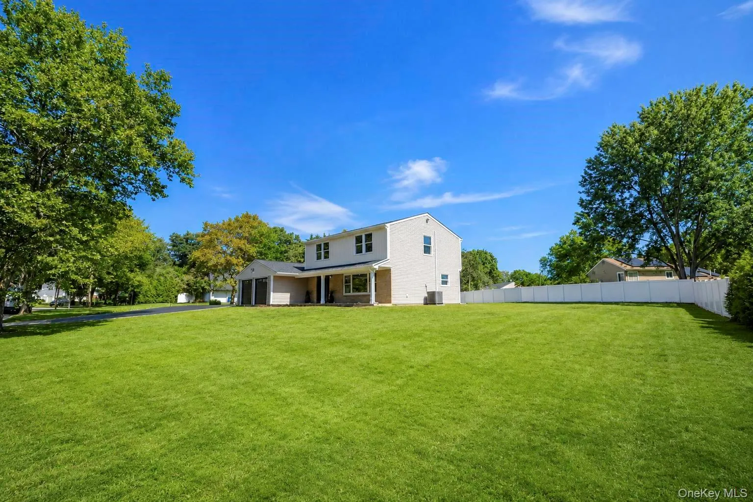 25 Crater Lake Drive, Brookhaven, NY, 4 Bedrooms Bedrooms, 8 Rooms Rooms,2 BathroomsBathrooms,Residential,For Rent,Crater Lake,0,1046323 25 Crater Lake Drive, Brookhaven, NY, 4 Bedrooms Bedrooms, 8 Rooms Rooms,2 BathroomsBathrooms,Residential,For Rent,Crater Lake,0,1046323