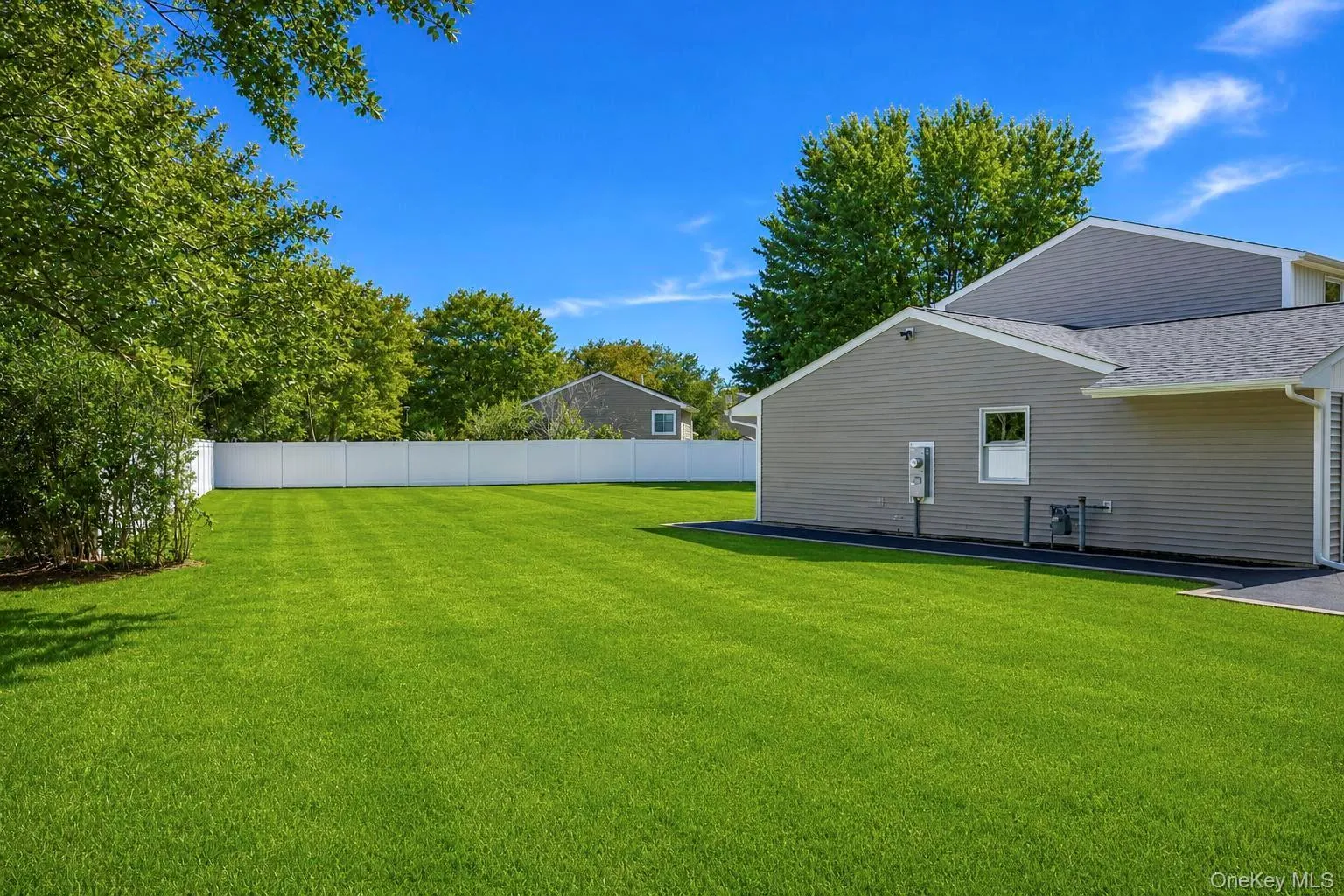 25 Crater Lake Drive, Brookhaven, NY, 4 Bedrooms Bedrooms, 8 Rooms Rooms,2 BathroomsBathrooms,Residential,For Rent,Crater Lake,0,1046323 25 Crater Lake Drive, Brookhaven, NY, 4 Bedrooms Bedrooms, 8 Rooms Rooms,2 BathroomsBathrooms,Residential,For Rent,Crater Lake,0,1046323