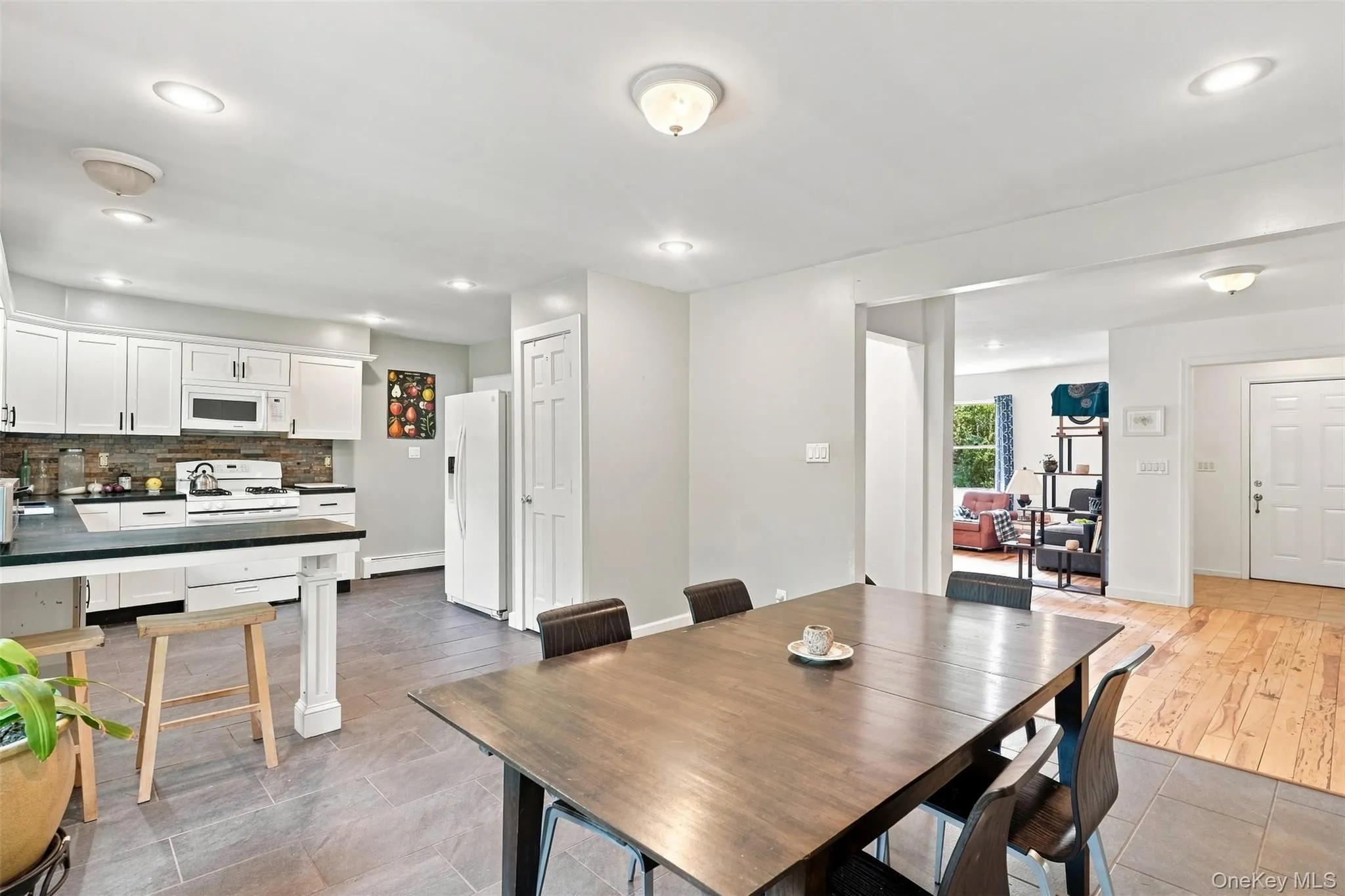 101 Project 32 Road, Rochester, NY, 3 Bedrooms Bedrooms, 10 Rooms Rooms,2 BathroomsBathrooms,Residential,For Rent,Project 32,0,1046324 101 Project 32 Road, Rochester, NY, 3 Bedrooms Bedrooms, 10 Rooms Rooms,2 BathroomsBathrooms,Residential,For Rent,Project 32,0,1046324