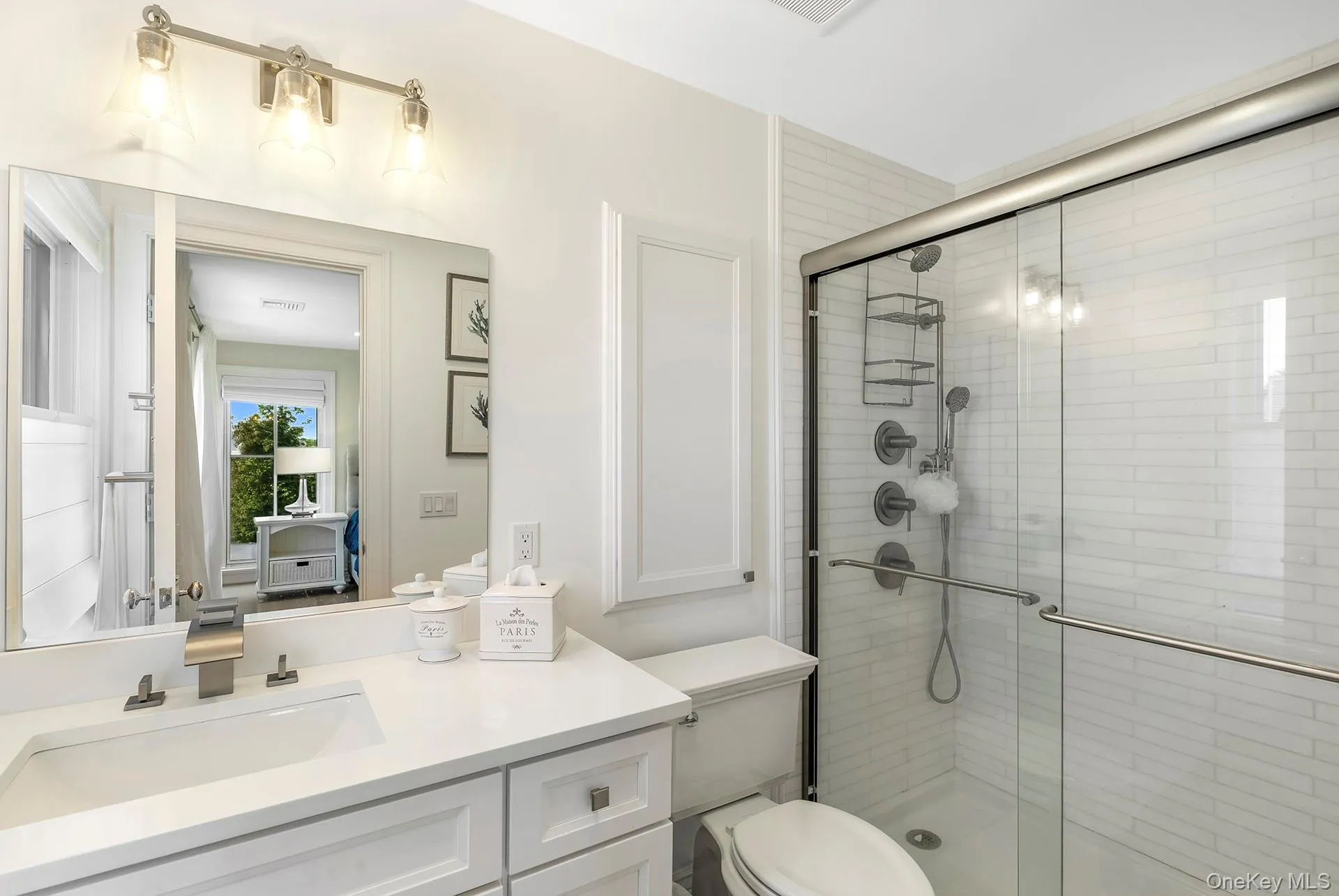 166 Greenwich Street, East Hampton, NY, 3 Bedrooms Bedrooms, 9 Rooms Rooms,2 BathroomsBathrooms,Residential,For Rent,Greenwich,0,1046325 166 Greenwich Street, East Hampton, NY, 3 Bedrooms Bedrooms, 9 Rooms Rooms,2 BathroomsBathrooms,Residential,For Rent,Greenwich,0,1046325