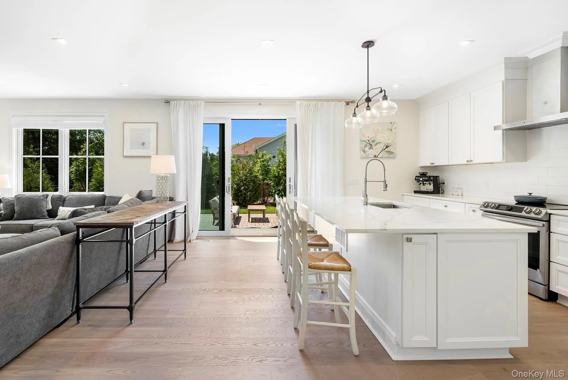 166 Greenwich Street, East Hampton, NY, 3 Bedrooms Bedrooms, 9 Rooms Rooms,2 BathroomsBathrooms,Residential,For Rent,Greenwich,0,1046325 166 Greenwich Street, East Hampton, NY, 3 Bedrooms Bedrooms, 9 Rooms Rooms,2 BathroomsBathrooms,Residential,For Rent,Greenwich,0,1046325