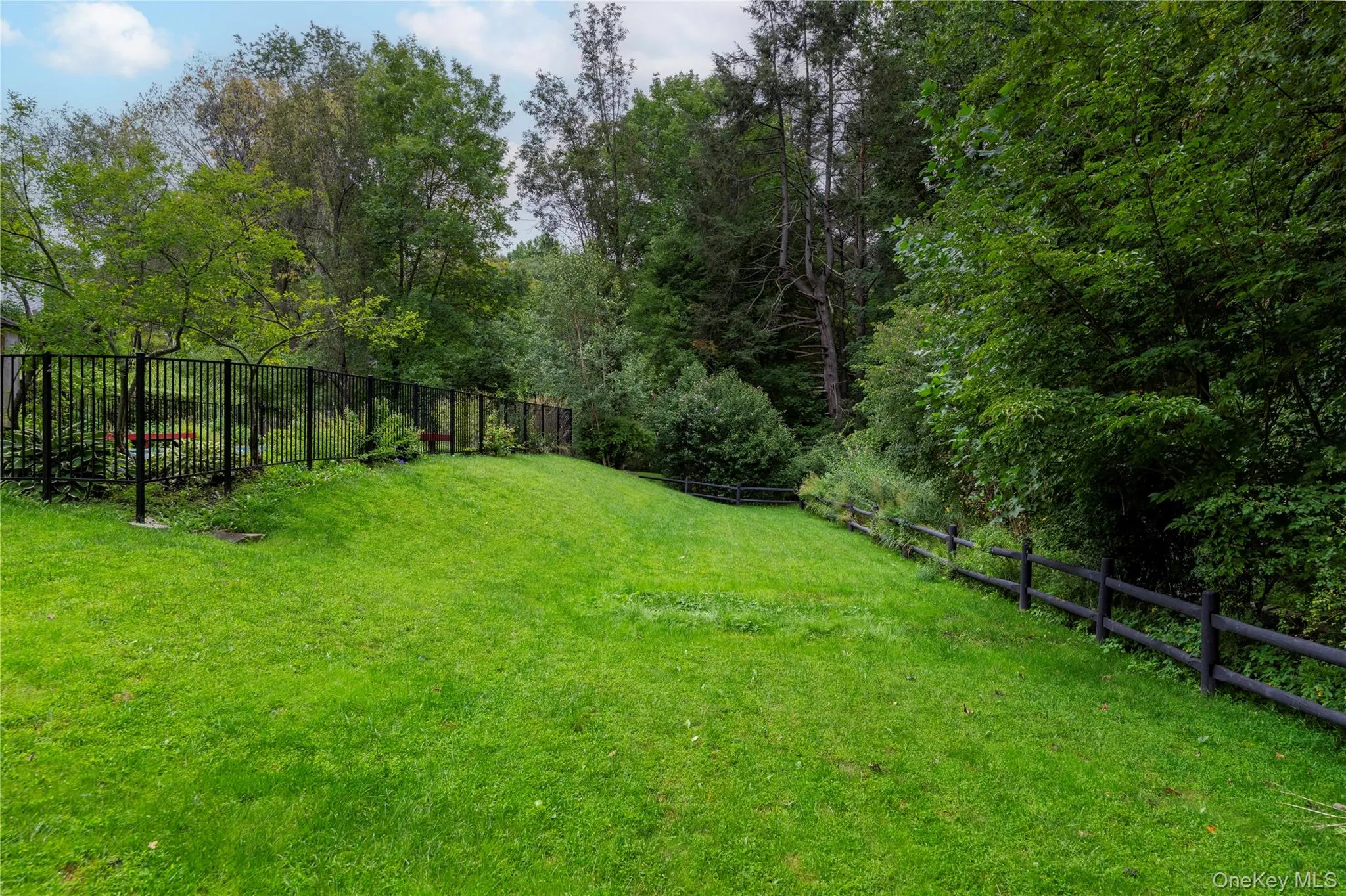 52 Friendly Road, Southeast, NY, 3 Bedrooms Bedrooms, 10 Rooms Rooms,1 BathroomBathrooms,Residential,For Rent,Friendly,0,1046328 52 Friendly Road, Southeast, NY, 3 Bedrooms Bedrooms, 10 Rooms Rooms,1 BathroomBathrooms,Residential,For Rent,Friendly,0,1046328