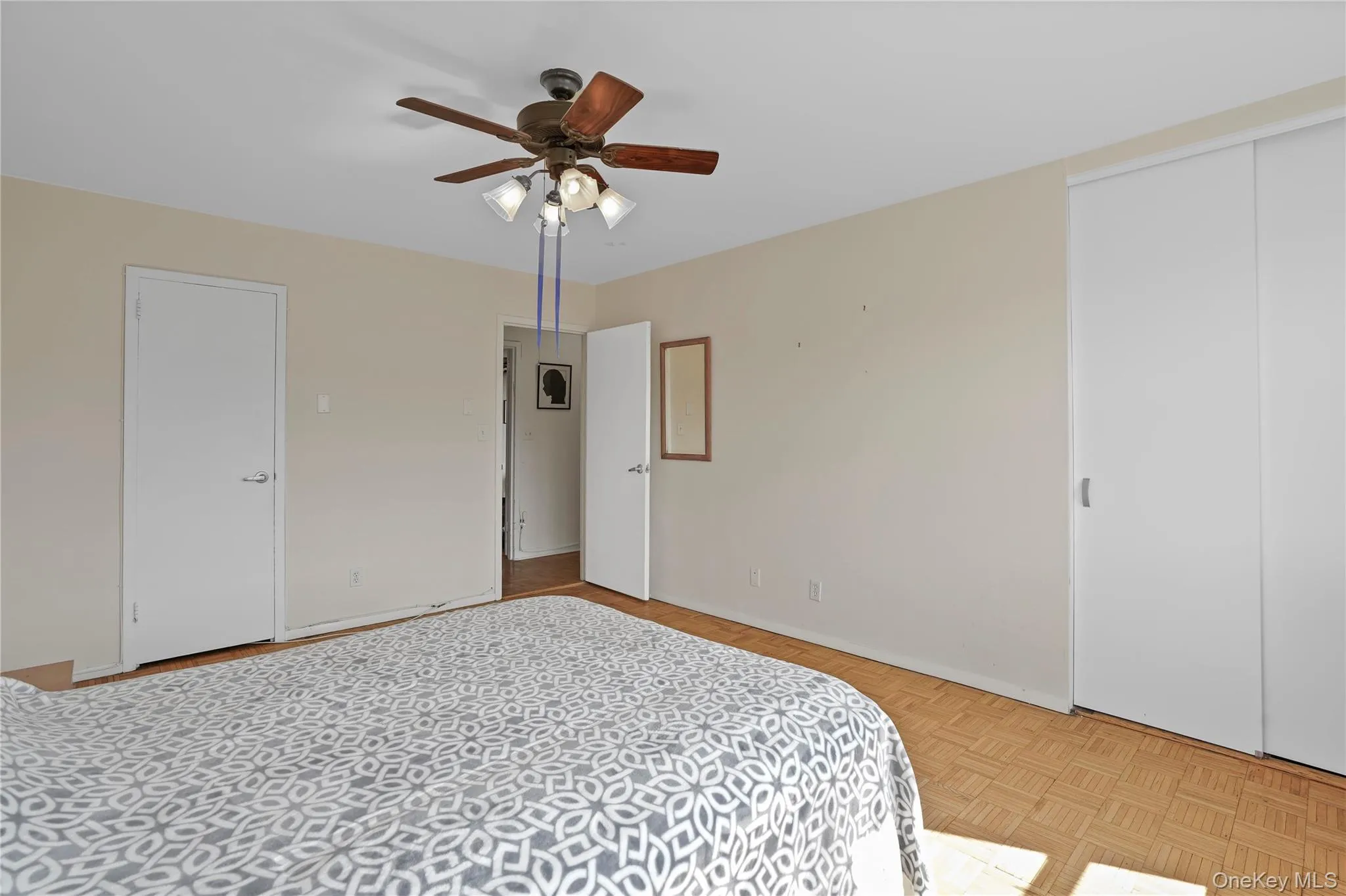 Large Bedroom I With 2 Closets Large Bedroom I With 2 Closets