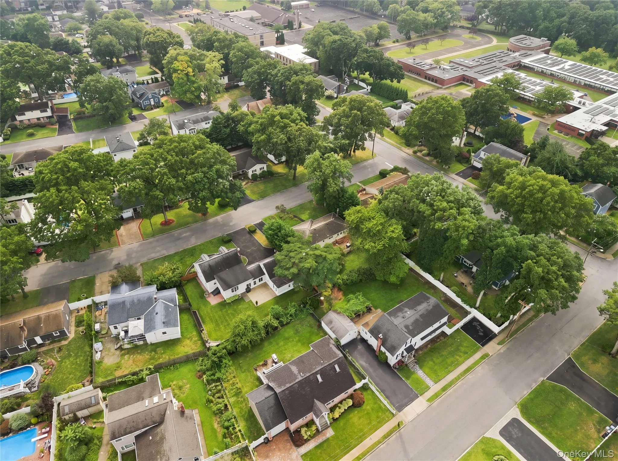 23 Roy Avenue, Islip, NY, 3 Bedrooms Bedrooms, 7 Rooms Rooms,1 BathroomBathrooms,Residential,For Rent,Roy,0,1046337 23 Roy Avenue, Islip, NY, 3 Bedrooms Bedrooms, 7 Rooms Rooms,1 BathroomBathrooms,Residential,For Rent,Roy,0,1046337