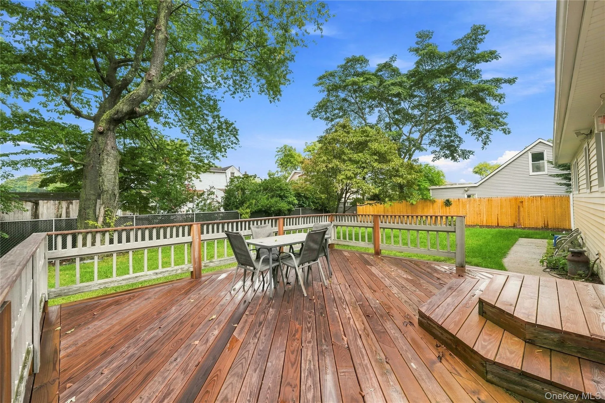 23 Roy Avenue, Islip, NY, 3 Bedrooms Bedrooms, 7 Rooms Rooms,1 BathroomBathrooms,Residential,For Rent,Roy,0,1046337 23 Roy Avenue, Islip, NY, 3 Bedrooms Bedrooms, 7 Rooms Rooms,1 BathroomBathrooms,Residential,For Rent,Roy,0,1046337