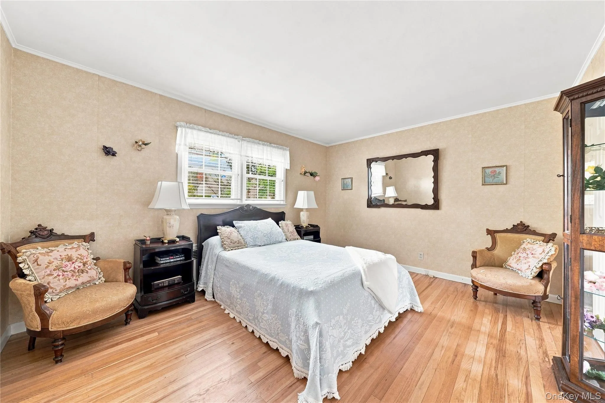 23 Roy Avenue, Islip, NY, 3 Bedrooms Bedrooms, 7 Rooms Rooms,1 BathroomBathrooms,Residential,For Rent,Roy,0,1046337 23 Roy Avenue, Islip, NY, 3 Bedrooms Bedrooms, 7 Rooms Rooms,1 BathroomBathrooms,Residential,For Rent,Roy,0,1046337