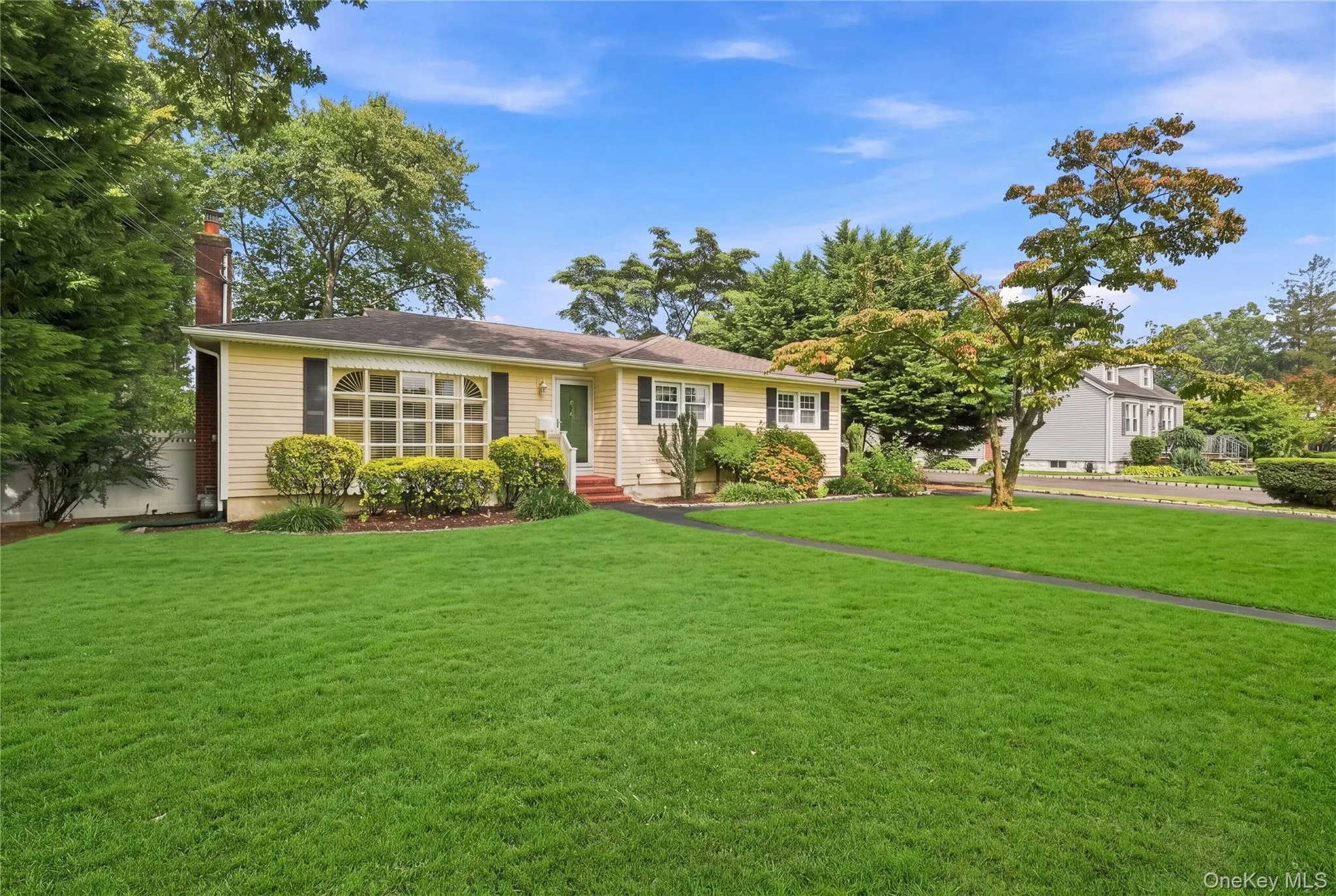 23 Roy Avenue, Islip, NY, 3 Bedrooms Bedrooms, 7 Rooms Rooms,1 BathroomBathrooms,Residential,For Rent,Roy,0,1046337 23 Roy Avenue, Islip, NY, 3 Bedrooms Bedrooms, 7 Rooms Rooms,1 BathroomBathrooms,Residential,For Rent,Roy,0,1046337