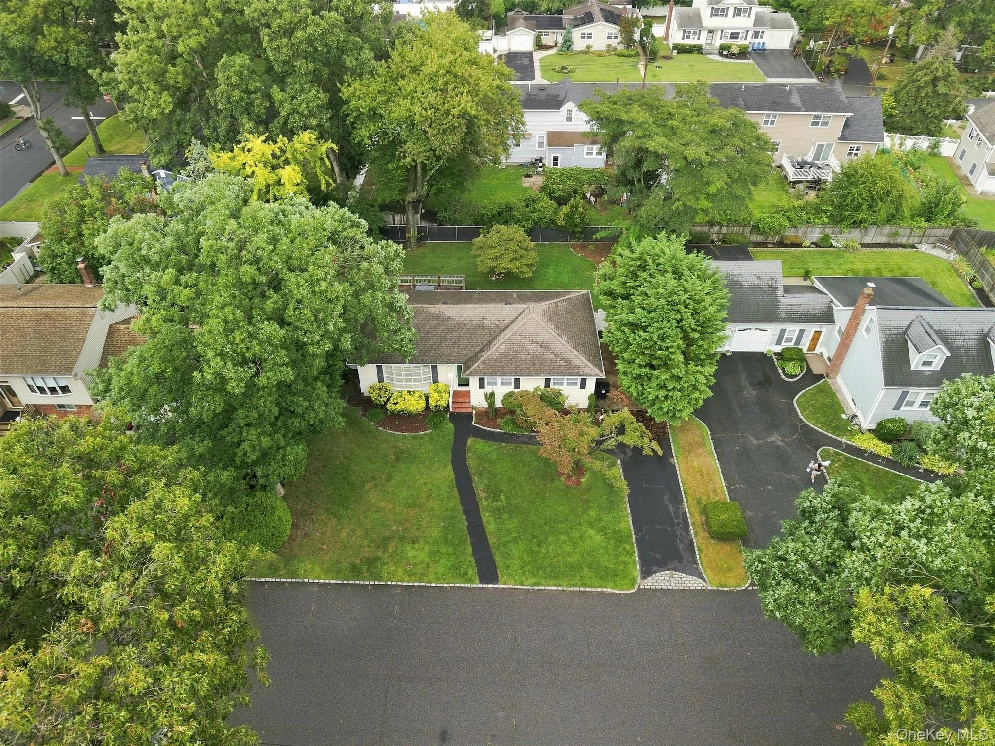 23 Roy Avenue, Islip, NY, 3 Bedrooms Bedrooms, 7 Rooms Rooms,1 BathroomBathrooms,Residential,For Rent,Roy,0,1046337 23 Roy Avenue, Islip, NY, 3 Bedrooms Bedrooms, 7 Rooms Rooms,1 BathroomBathrooms,Residential,For Rent,Roy,0,1046337