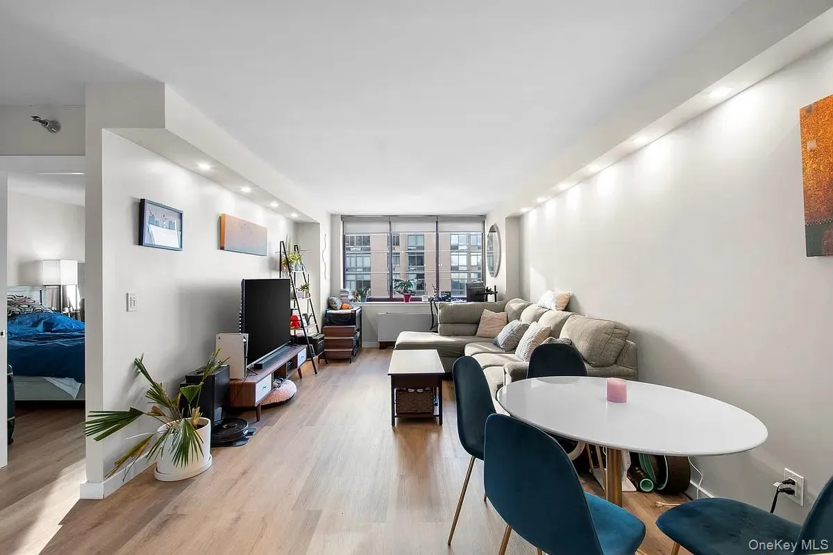 474 48th Avenue, New York, NY, 1 Bedroom Bedrooms, 3 Rooms Rooms,1 BathroomBathrooms,Residential,For Rent,48th,0,1046338 474 48th Avenue, New York, NY, 1 Bedroom Bedrooms, 3 Rooms Rooms,1 BathroomBathrooms,Residential,For Rent,48th,0,1046338