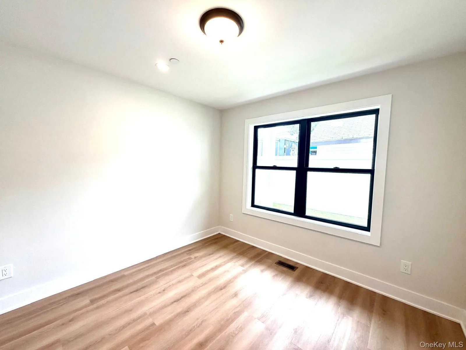 161 Union Avenue, Hempstead, NY, 2 Bedrooms Bedrooms, 5 Rooms Rooms,2 BathroomsBathrooms,Residential,For Rent,Union,0,1046343 161 Union Avenue, Hempstead, NY, 2 Bedrooms Bedrooms, 5 Rooms Rooms,2 BathroomsBathrooms,Residential,For Rent,Union,0,1046343