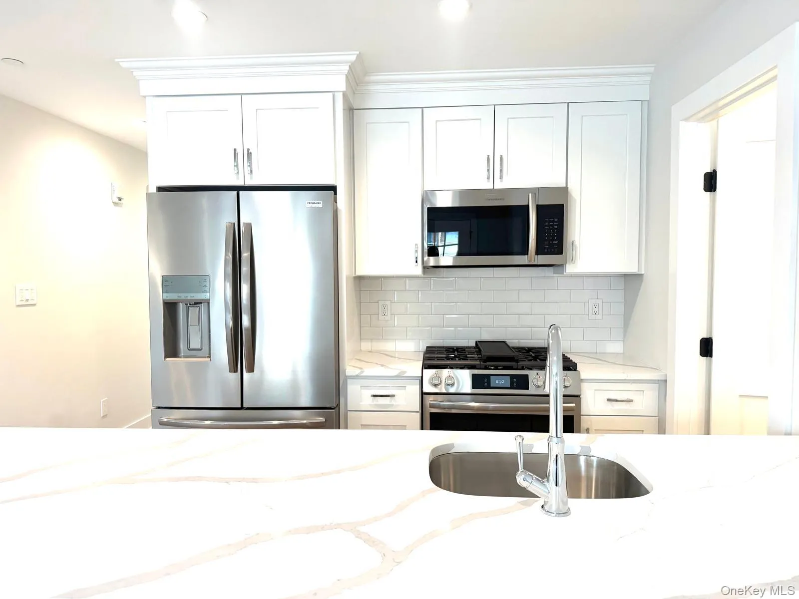 161 Union Avenue, Hempstead, NY, 2 Bedrooms Bedrooms, 5 Rooms Rooms,2 BathroomsBathrooms,Residential,For Rent,Union,0,1046343 161 Union Avenue, Hempstead, NY, 2 Bedrooms Bedrooms, 5 Rooms Rooms,2 BathroomsBathrooms,Residential,For Rent,Union,0,1046343
