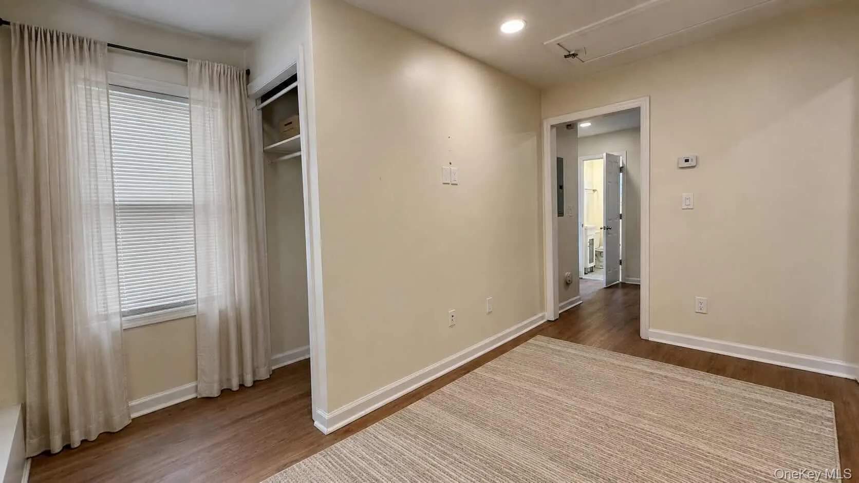 22 Ford Street, Glen Cove, NY, 2 Bedrooms Bedrooms, 5 Rooms Rooms,1 BathroomBathrooms,Residential Lease,For Rent,Ford,0,1046346 22 Ford Street, Glen Cove, NY, 2 Bedrooms Bedrooms, 5 Rooms Rooms,1 BathroomBathrooms,Residential Lease,For Rent,Ford,0,1046346